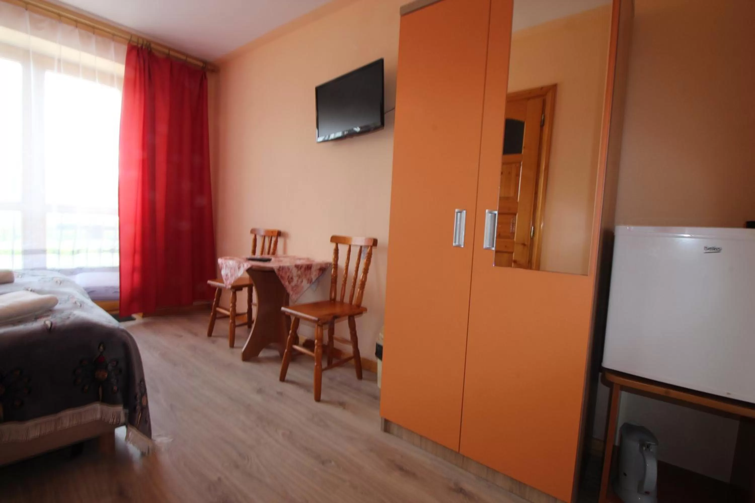 TV/Entertainment Center in DW U Wajdy