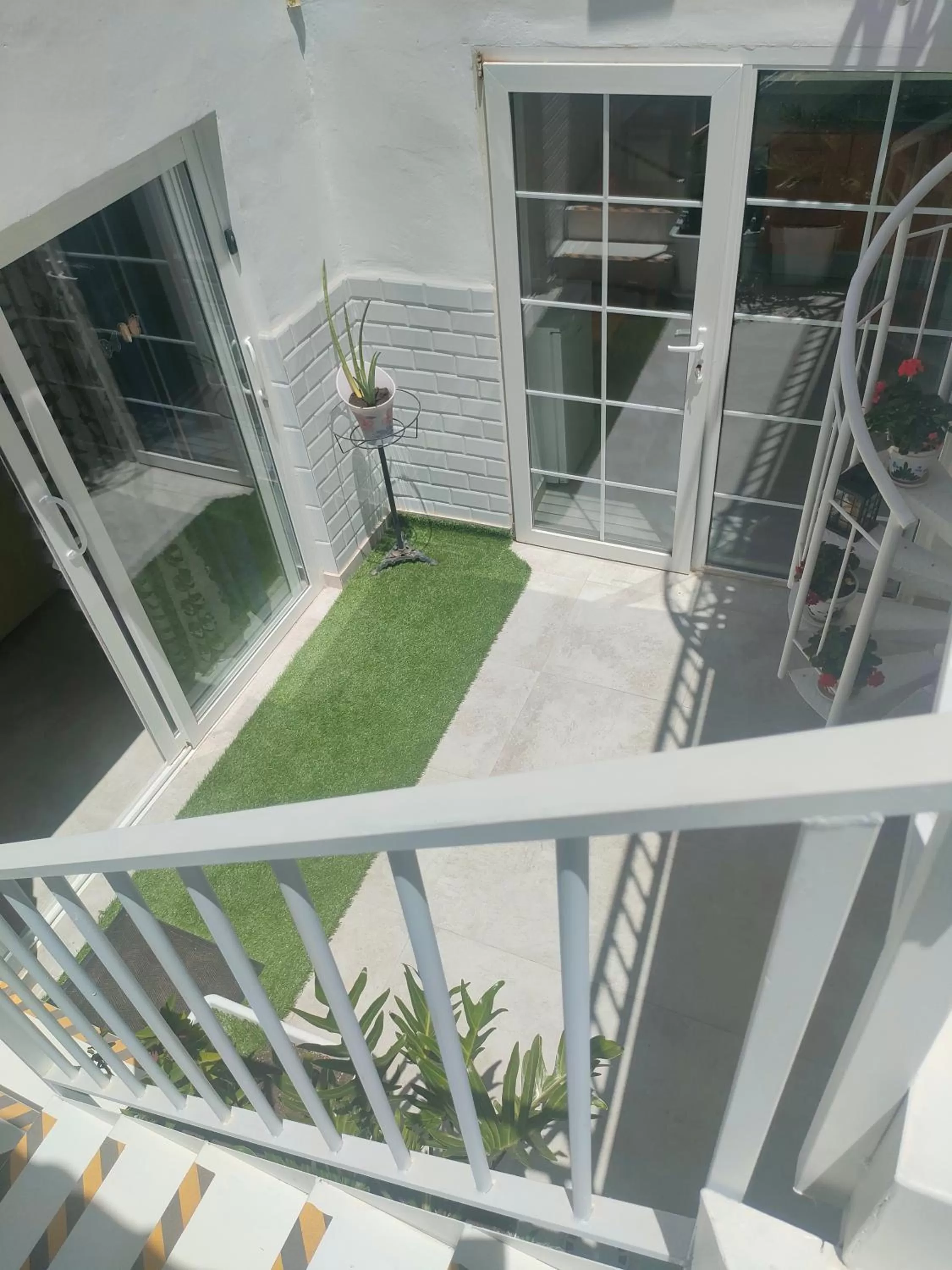 Alba 2 apartamento y Alba 3 habitación con baño