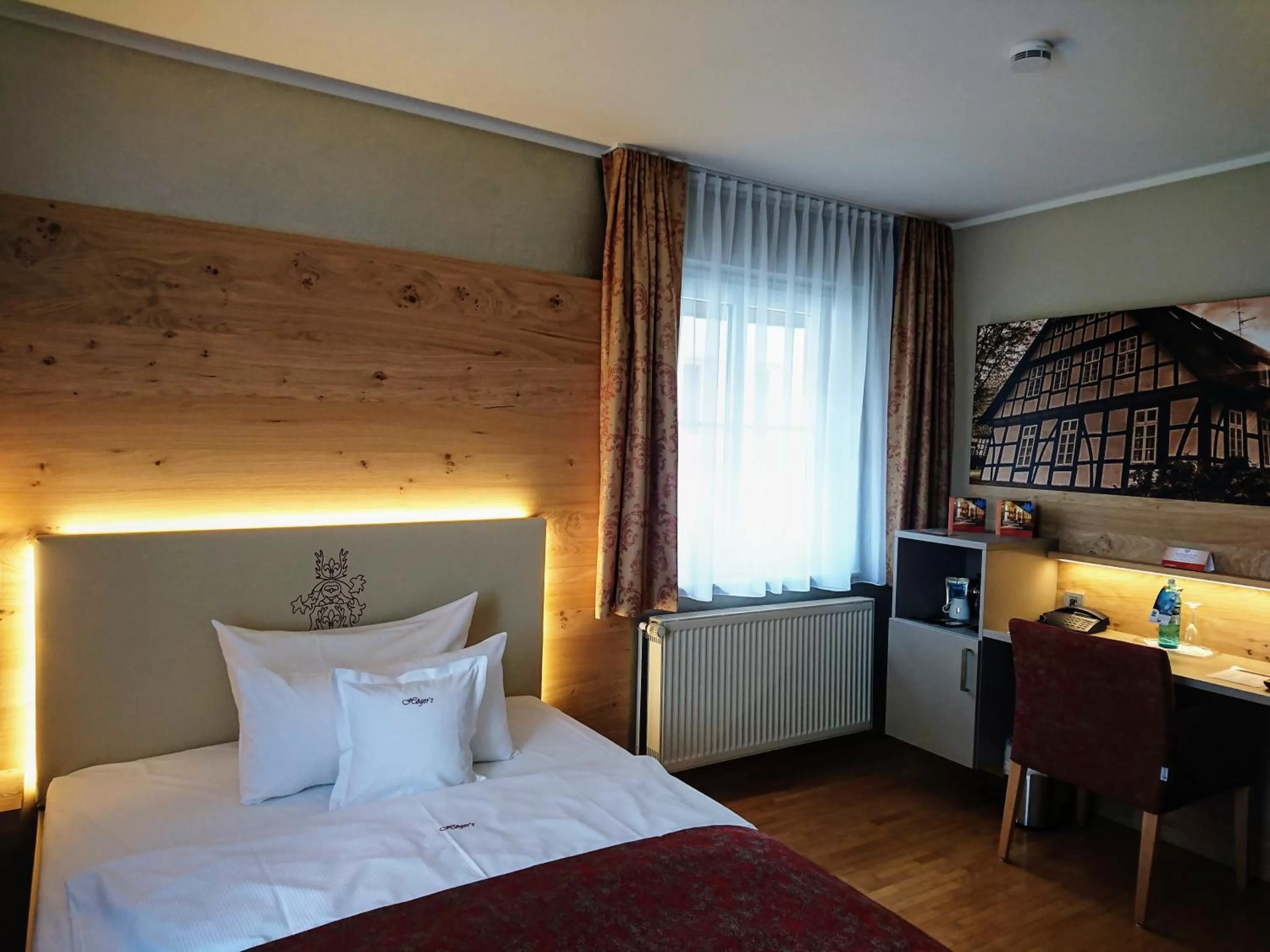 Photo of the whole room, Bed in Höger's Hotel & Restaurant