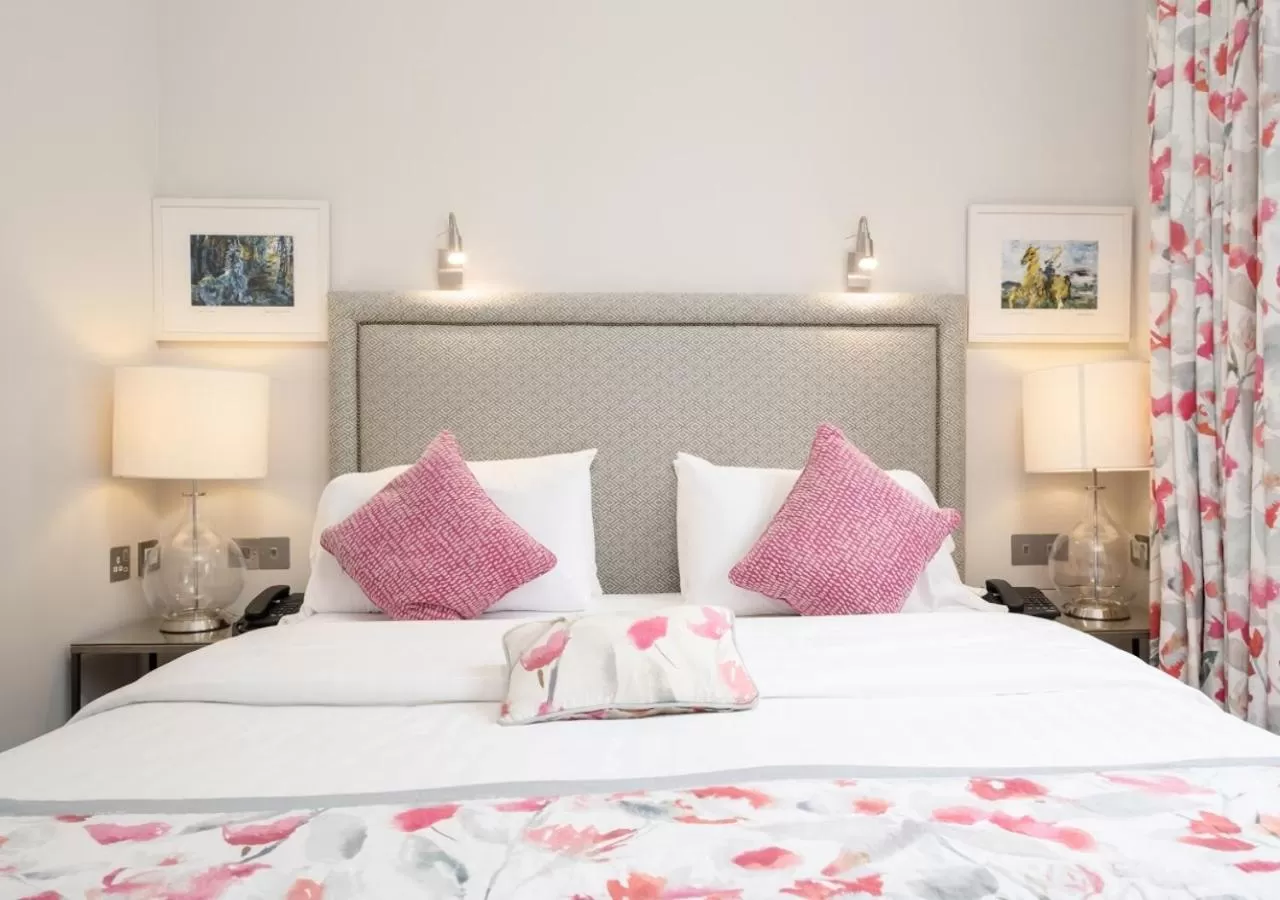 Photo of the whole room, Bed in Roxford Lodge Hotel