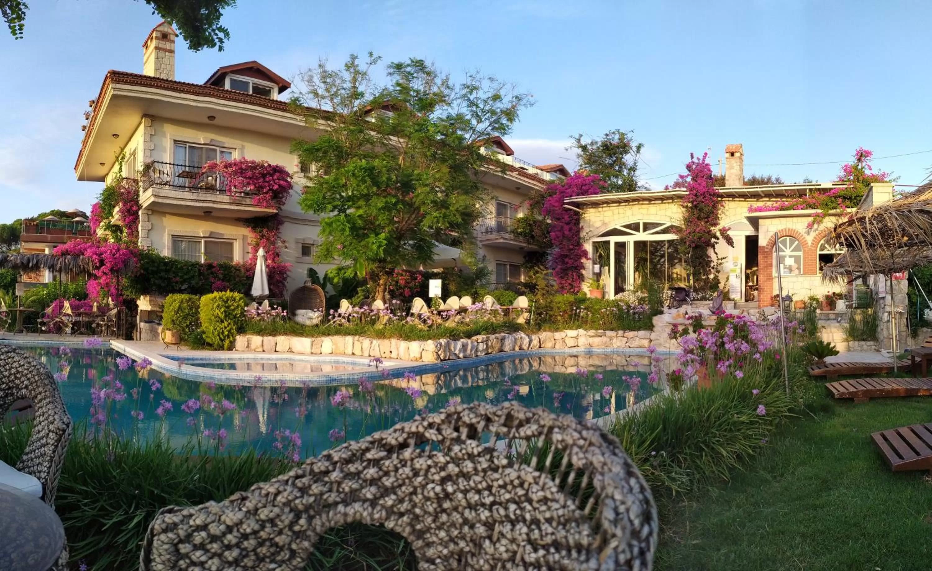 Garden, Property Building in Dolina Hotel