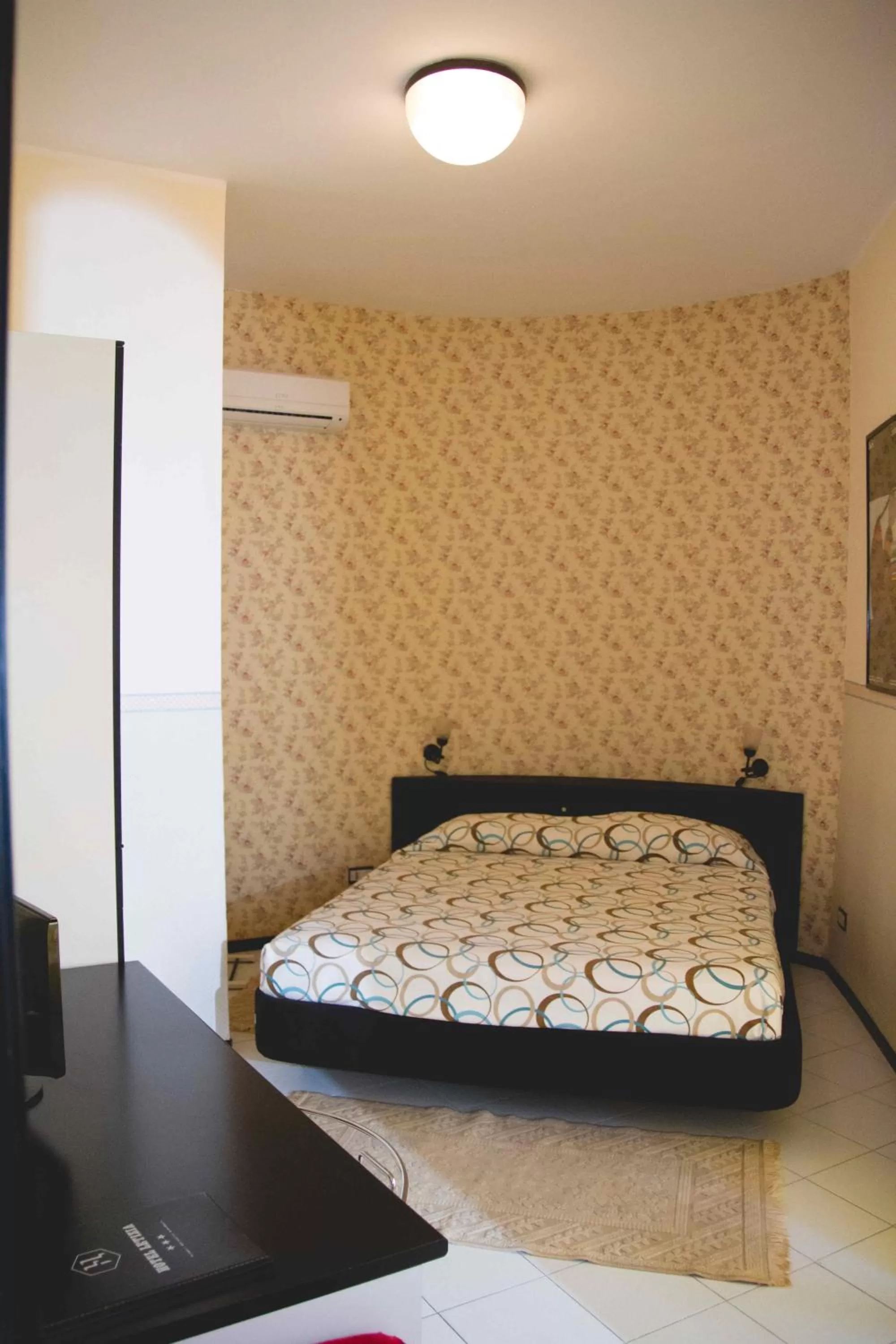 Bed in Hotel Letizia