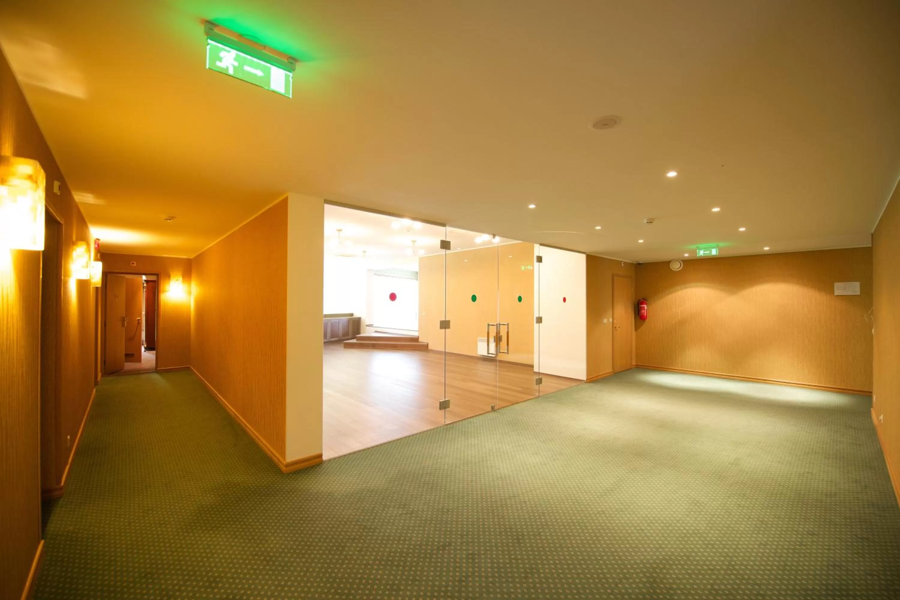 Business facilities in Villa Hotel Theresa