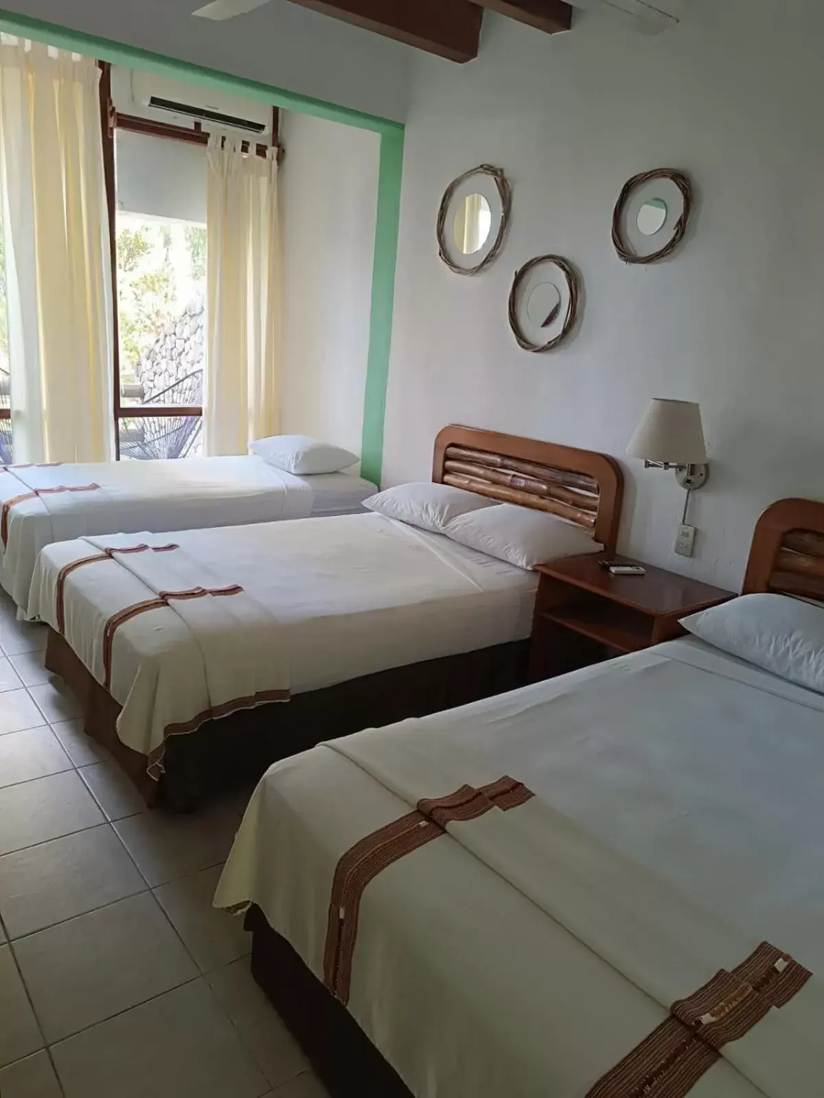 Triple Room in Hotel Maya Internacional Triple Room in Hotel Maya Internacional