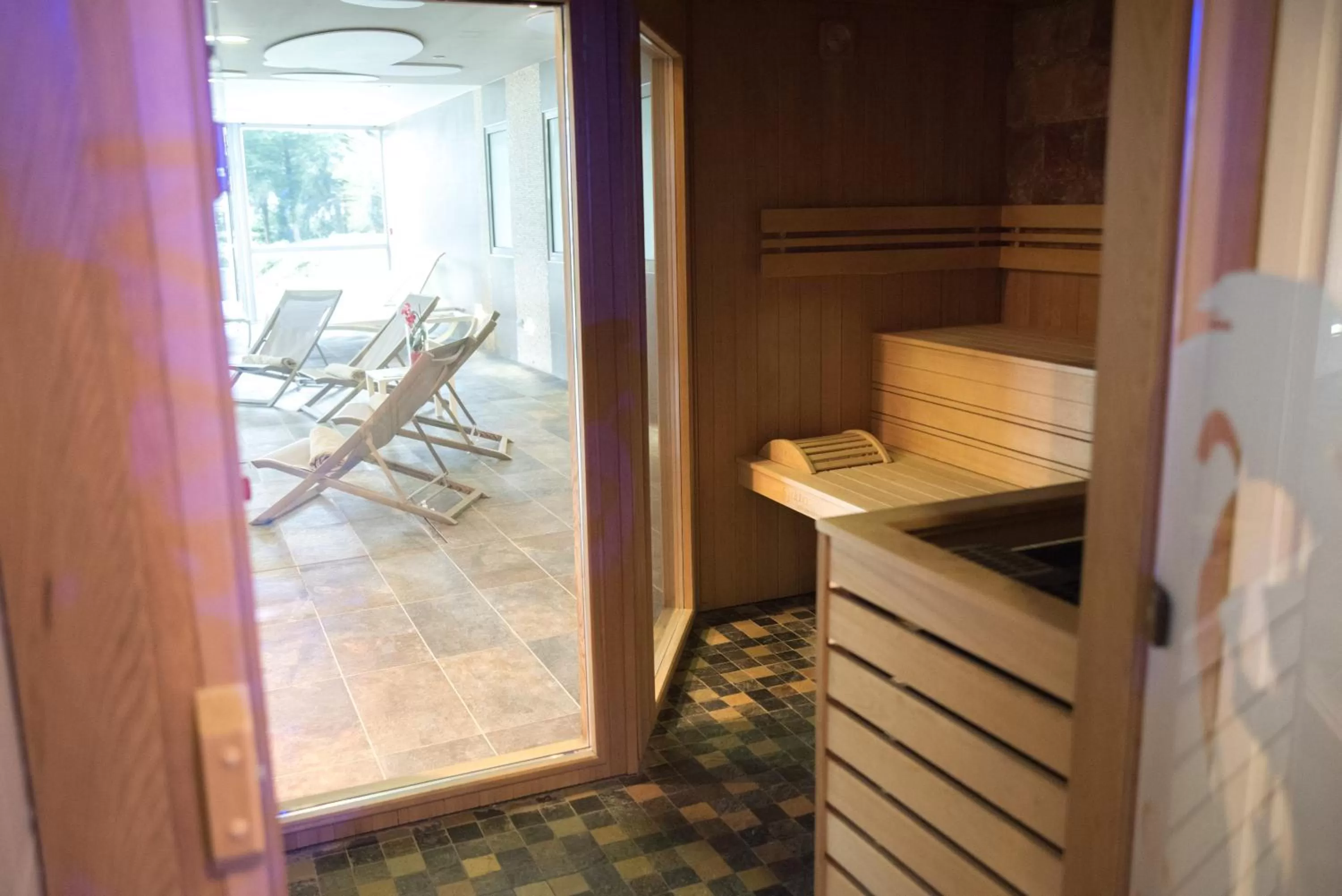 Sauna in Château Belmont Tours by The Crest Collection