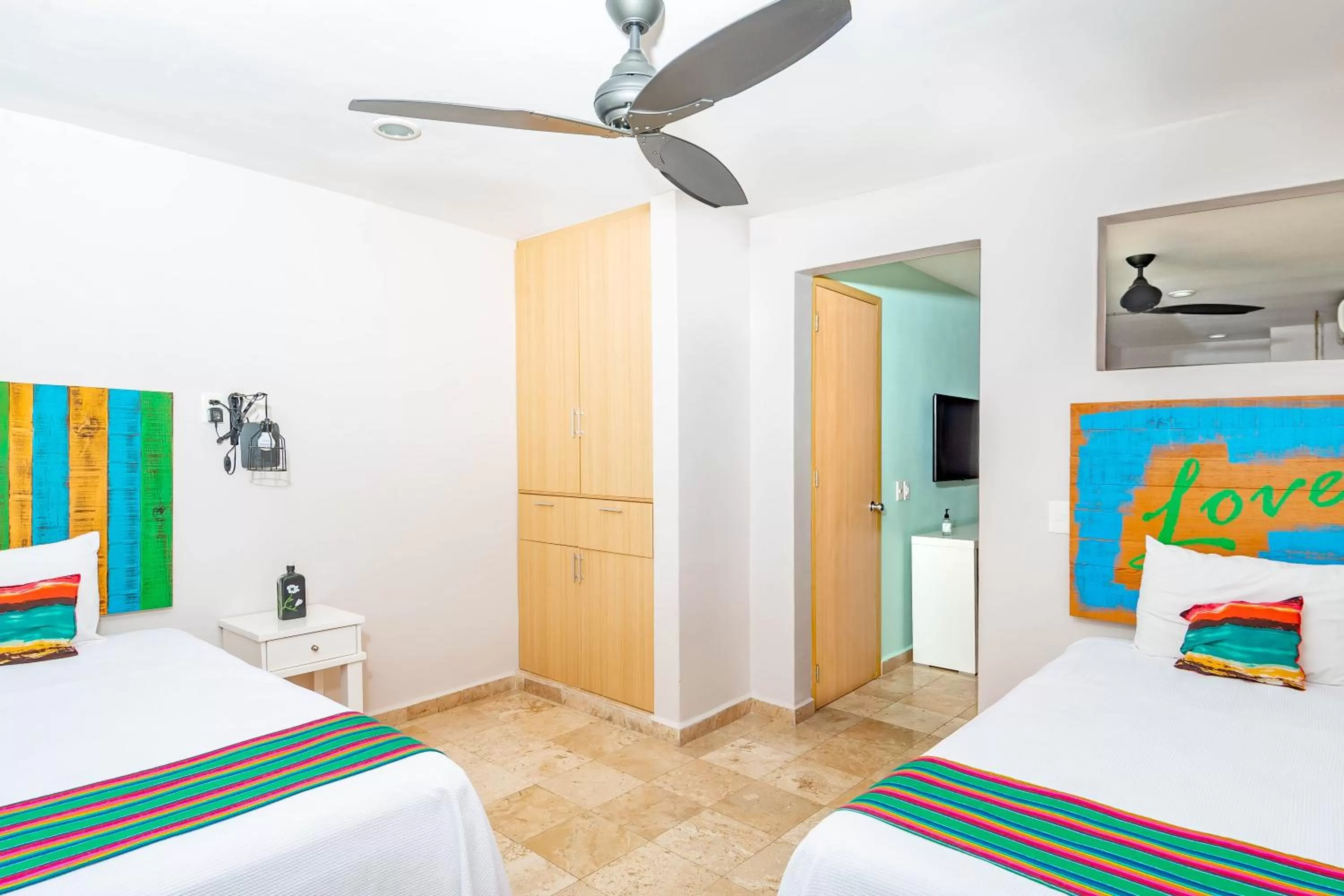 Photo of the whole room in Hotel Boutique Rato 10