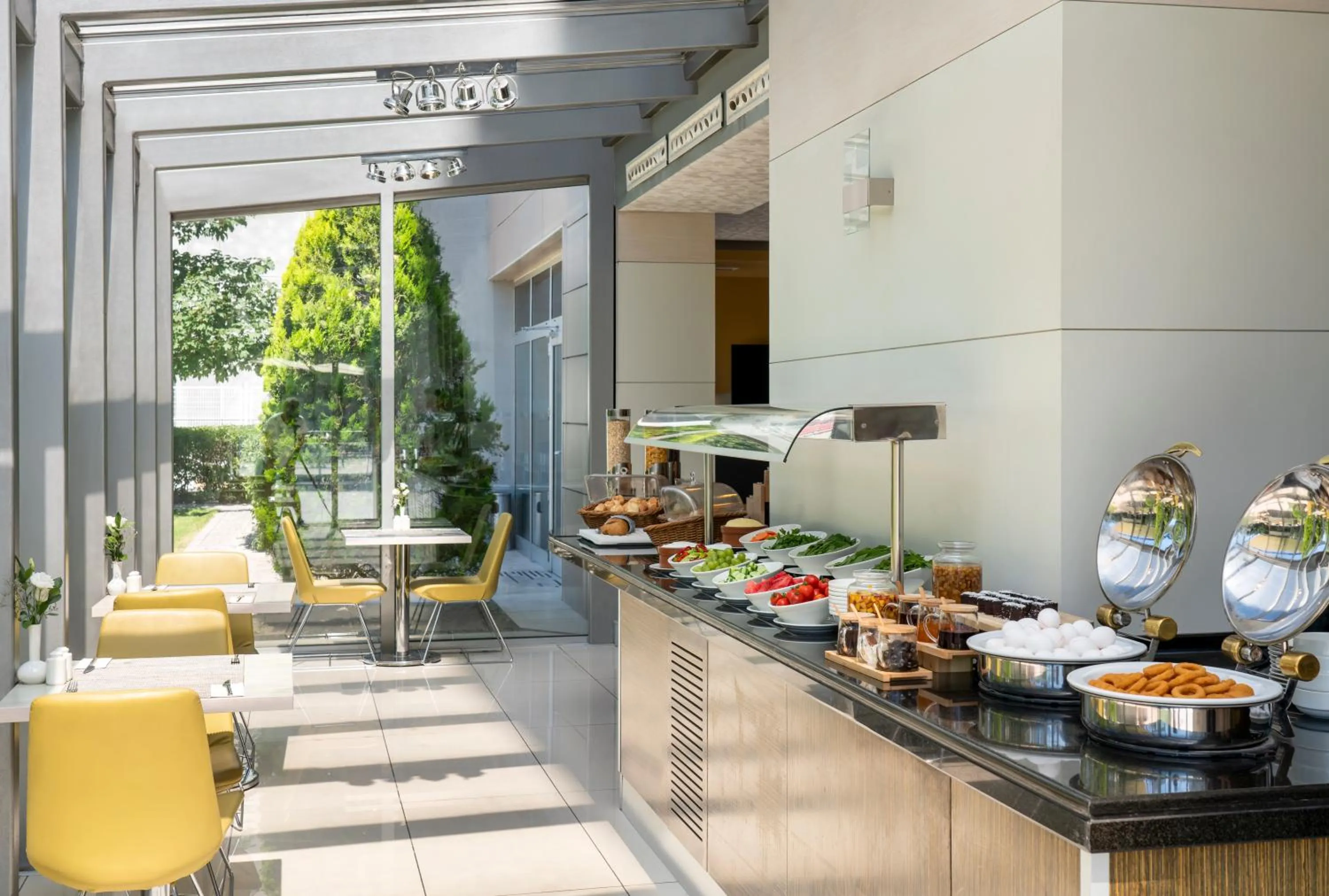 Restaurant/places to eat in Ibis Kayseri