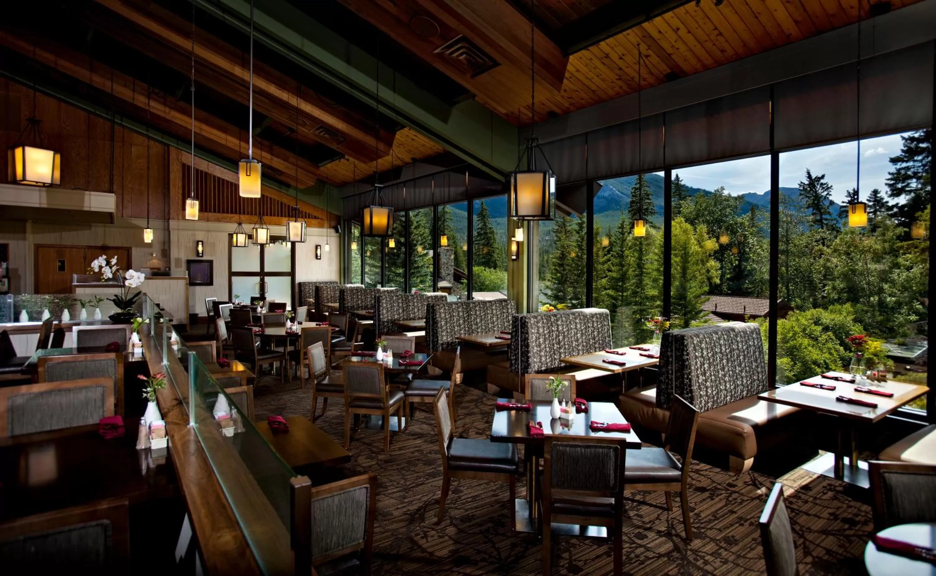 Restaurant/places to eat in Bow View Lodge