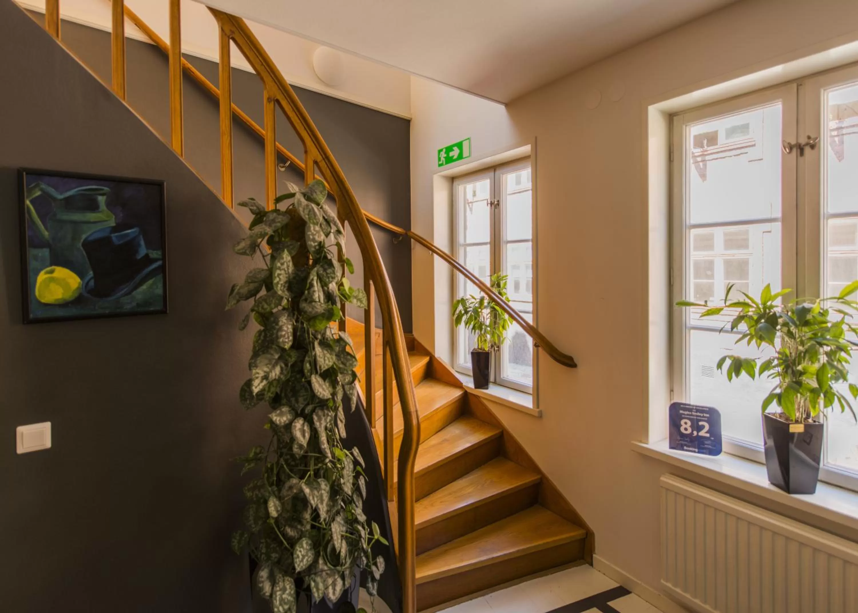 Decorative detail in Magles Smiley Inn