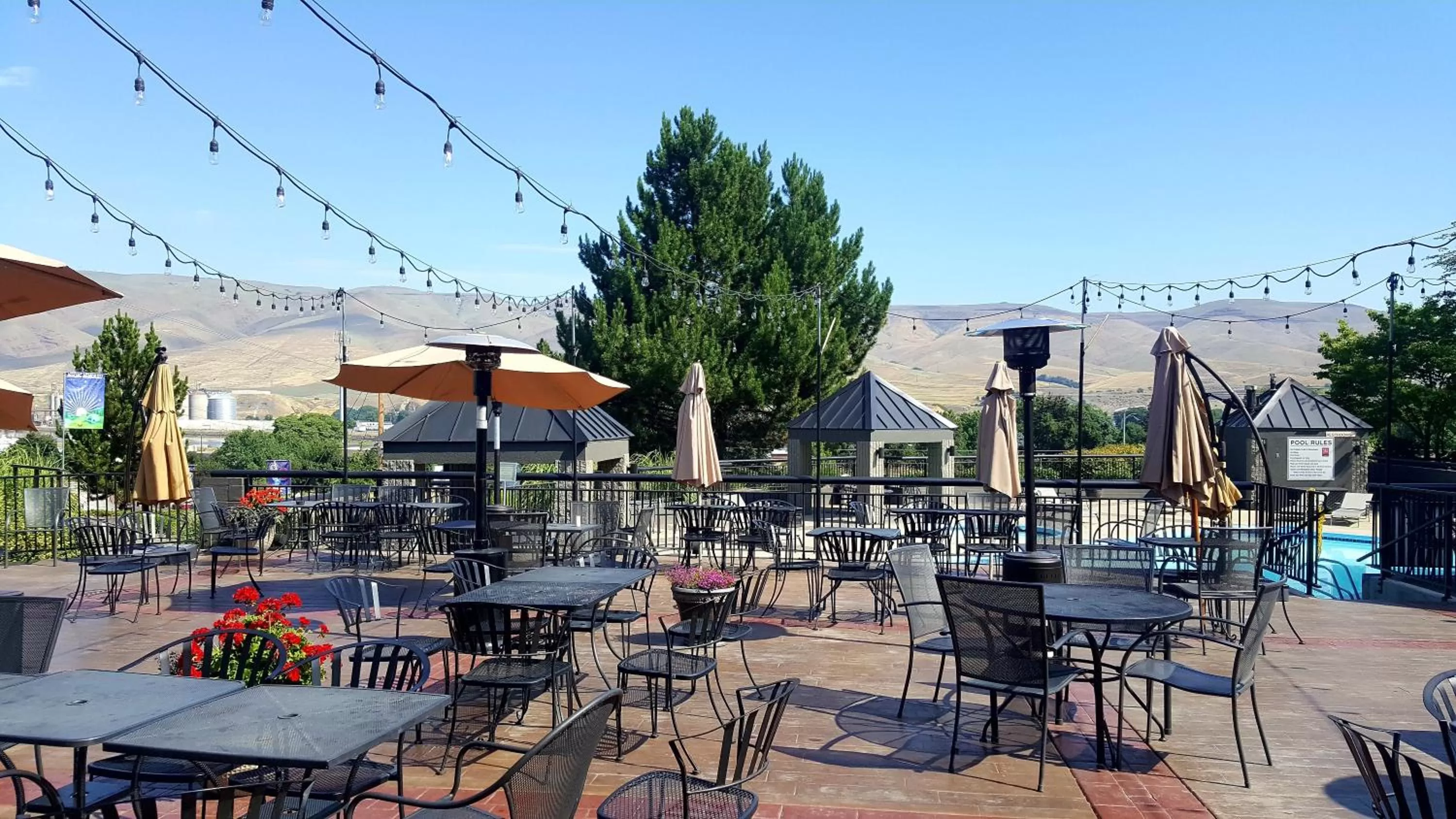 Dining area in Hells Canyon Grand Hotel, an Ascend Collection Hotel