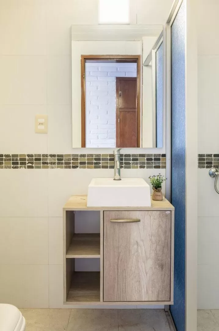 Bathroom in Portobello Suites Hotel