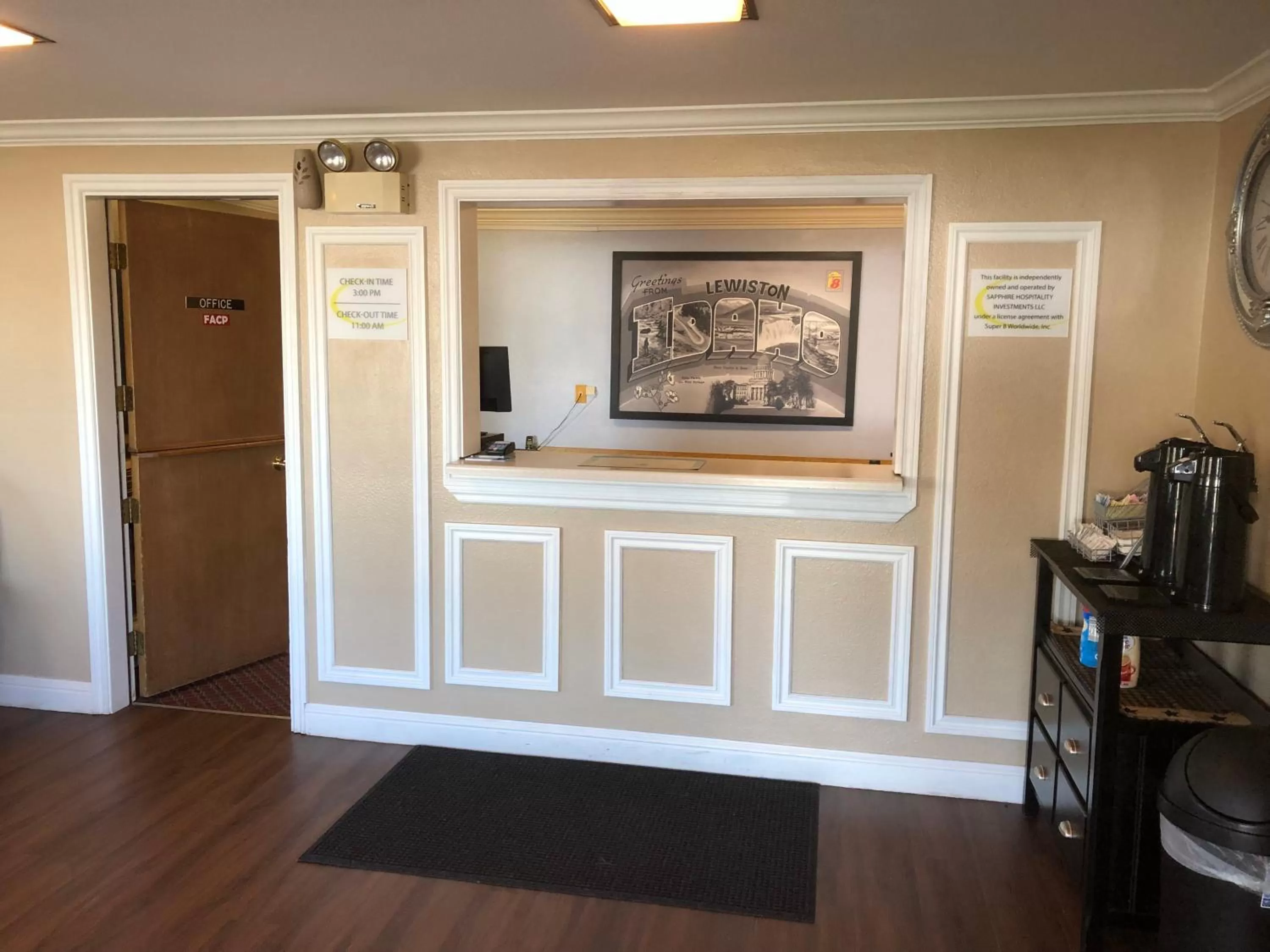 Lobby or reception in Super 8 by Wyndham Lewiston