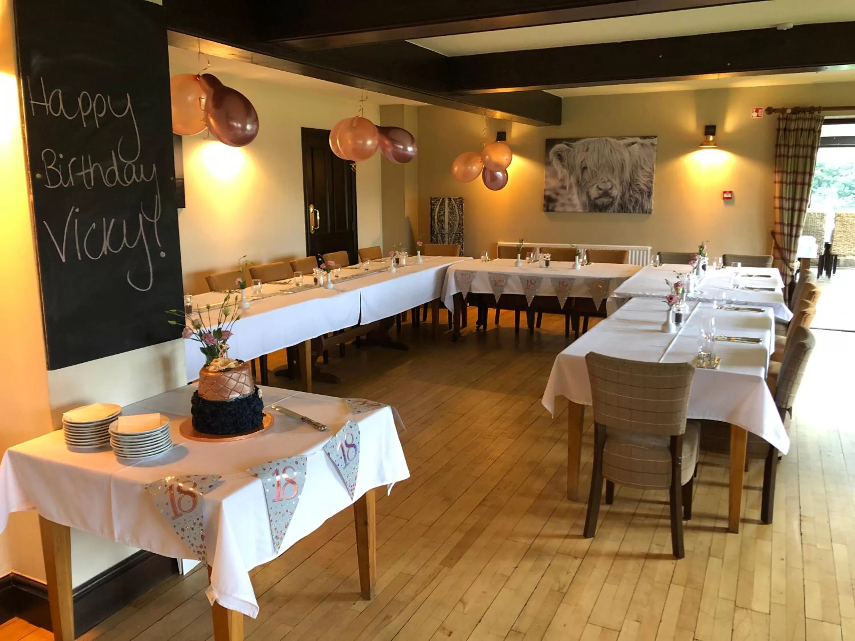 Dining area in Wellington Inn