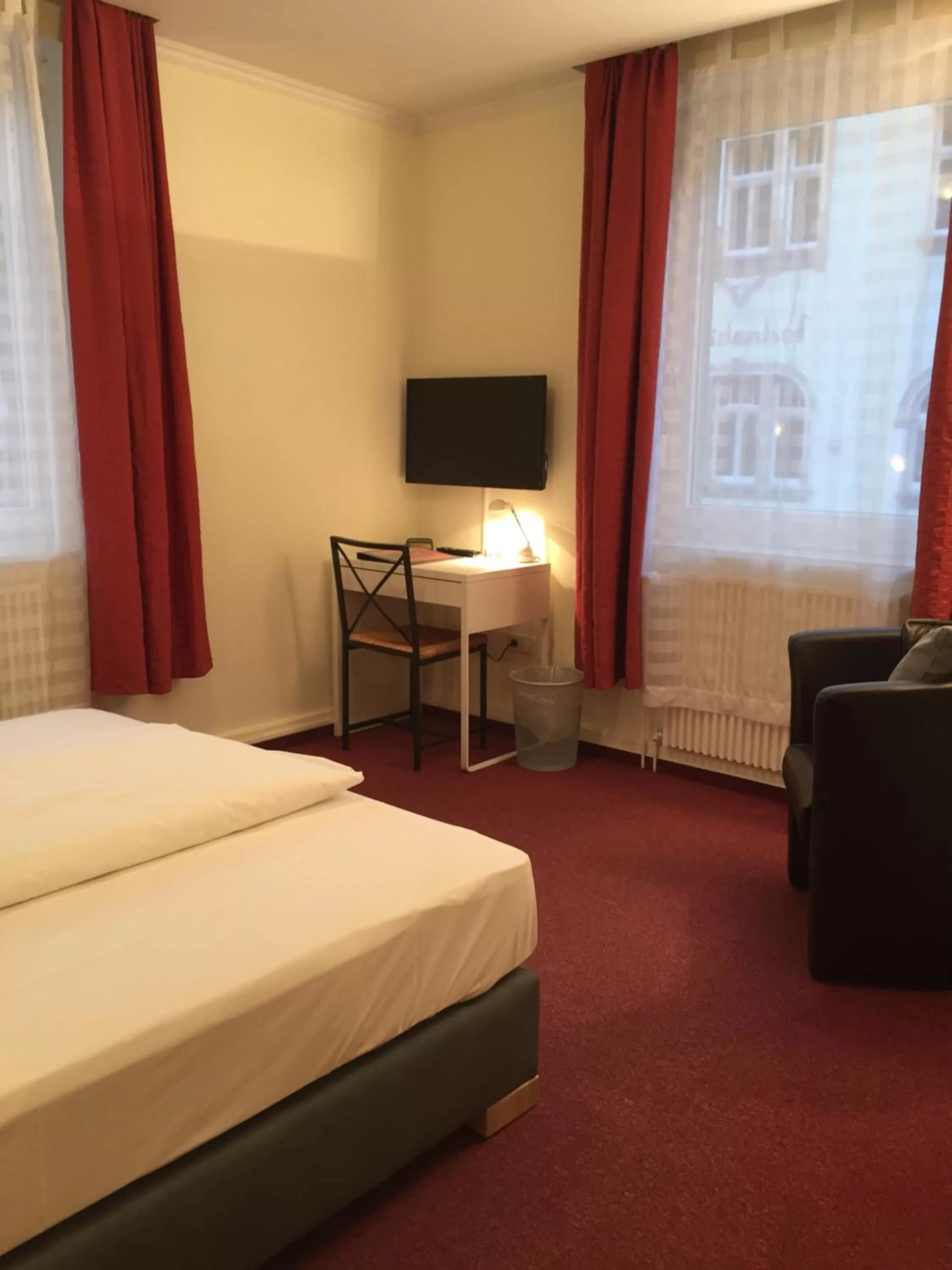 Photo of the whole room, Bed in Hotel Weidenhof