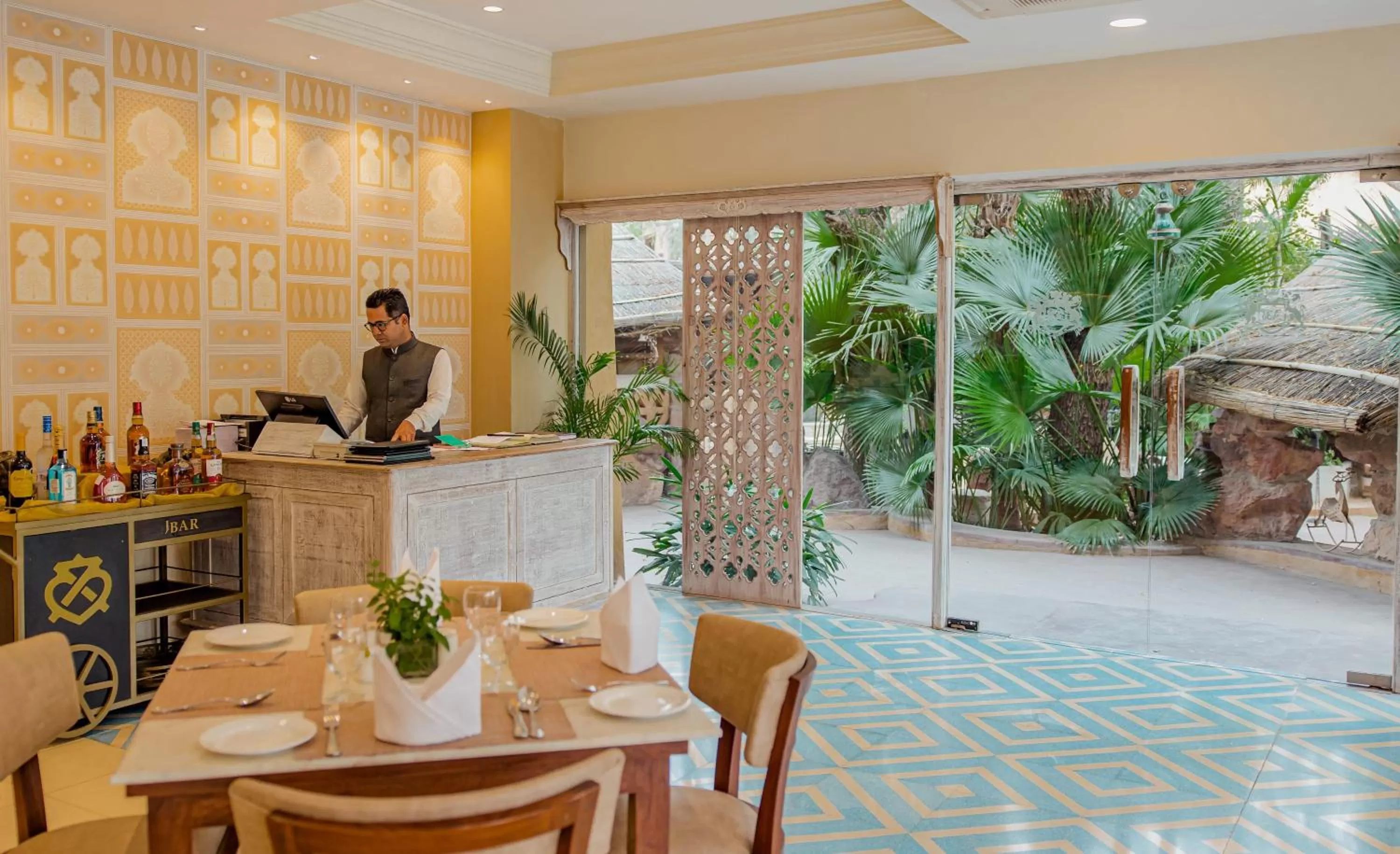 Restaurant/places to eat in Ajit Bhawan - A Palace Resort