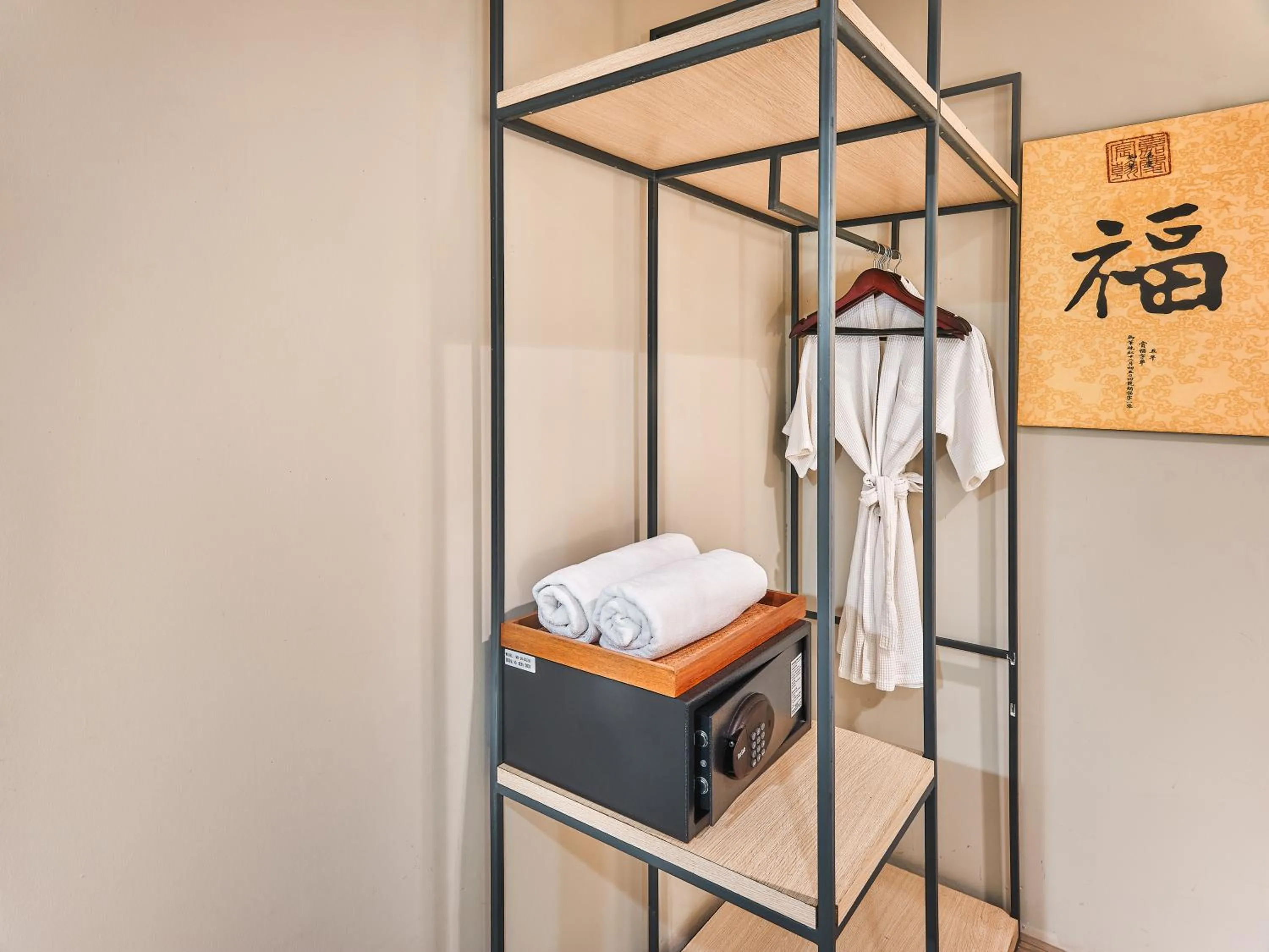 towels in Prince Theatre Heritage Stay Hostel - Silom