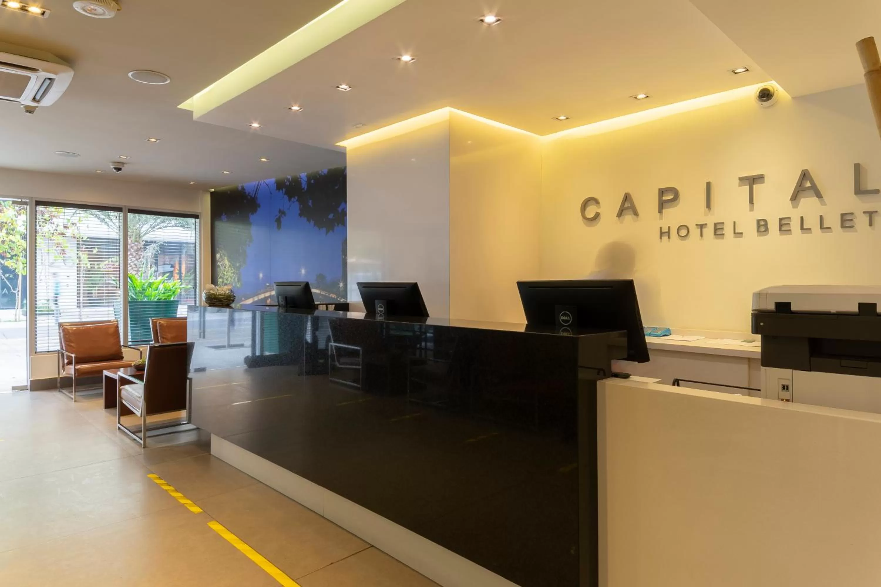 Lobby or reception in Hotel Capital Bellet