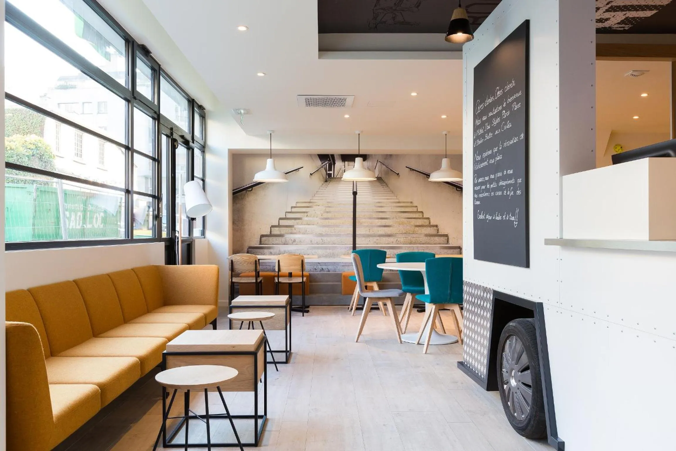 Lobby or reception in Ibis Styles Paris Place d'Italie - Butte Aux Cailles