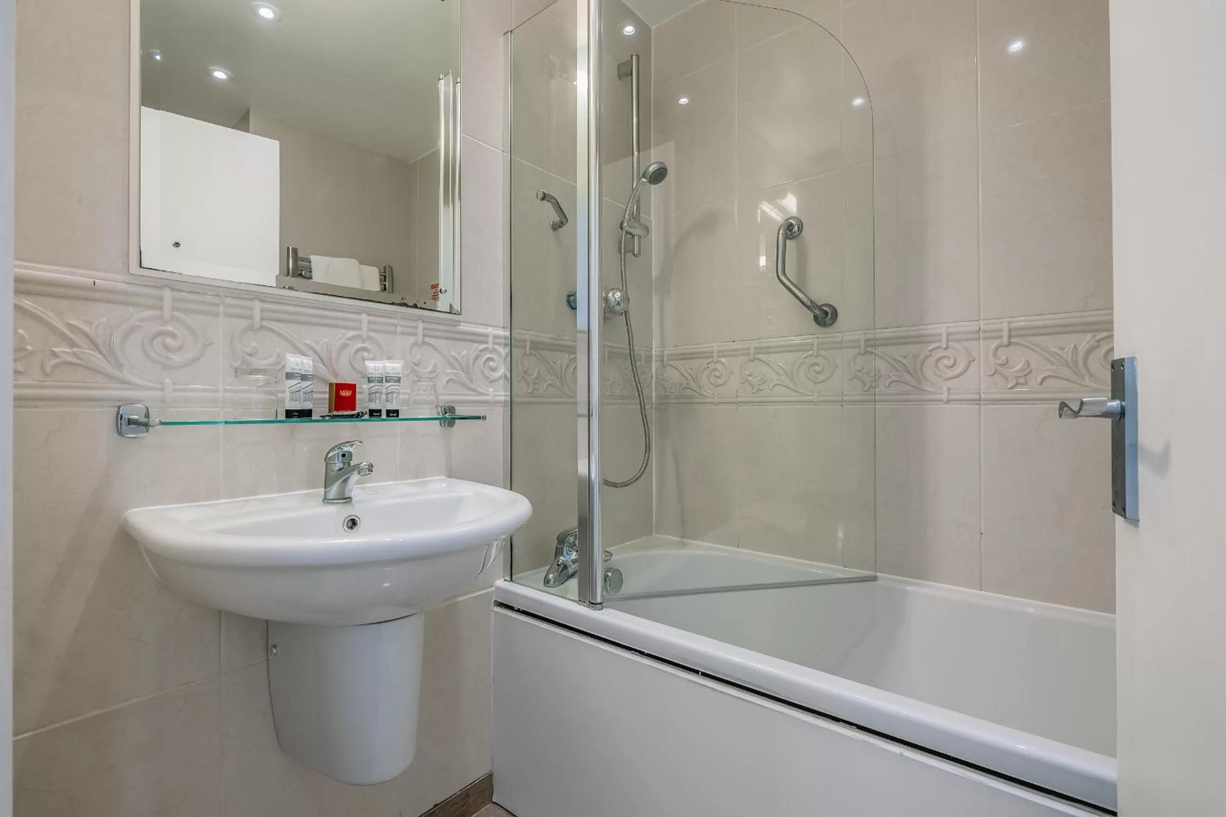 Toilet in Muthu Westcliff Hotel (Near London Southend Airport)