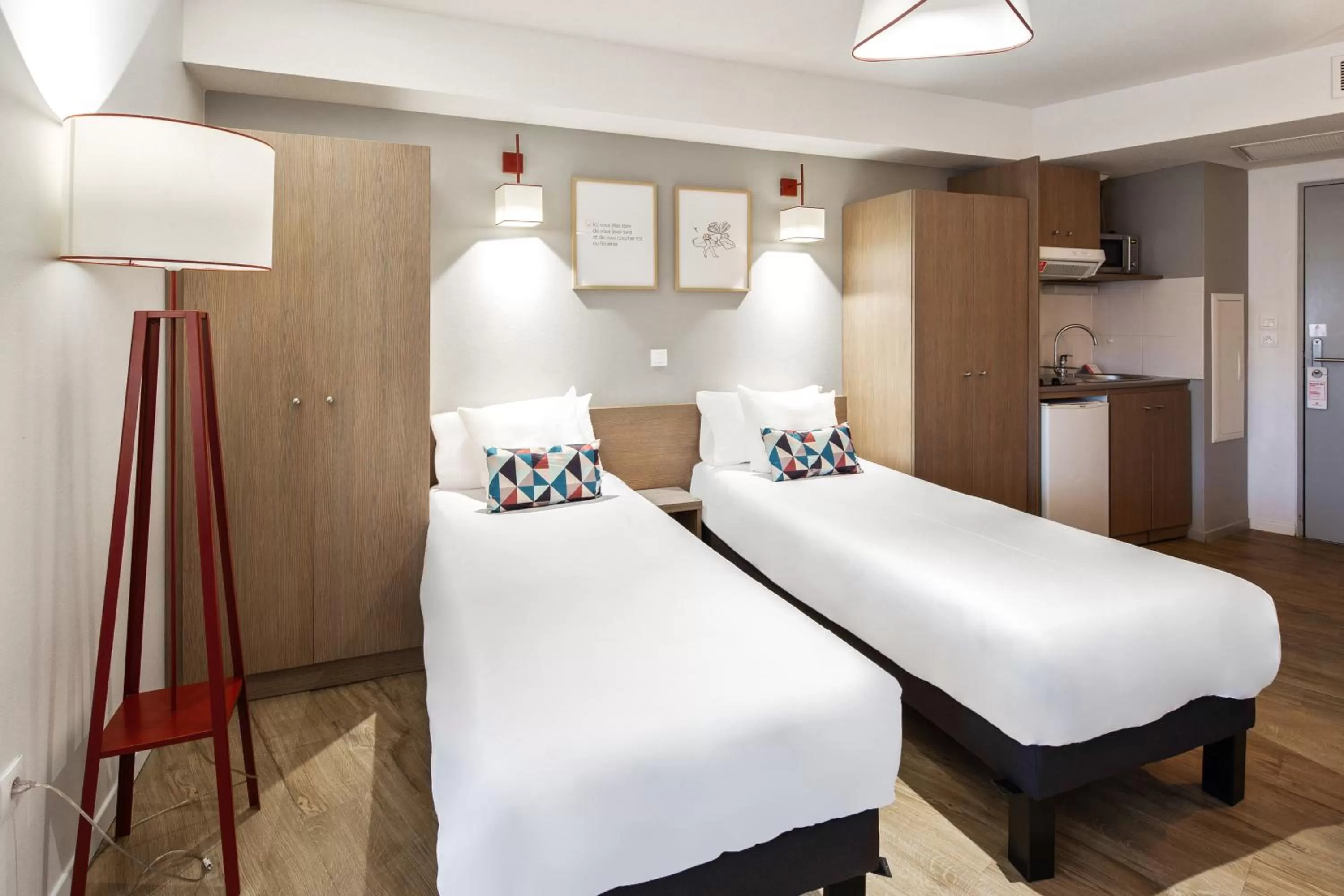 Photo of the whole room, Bed in Appart'City Confort Mulhouse