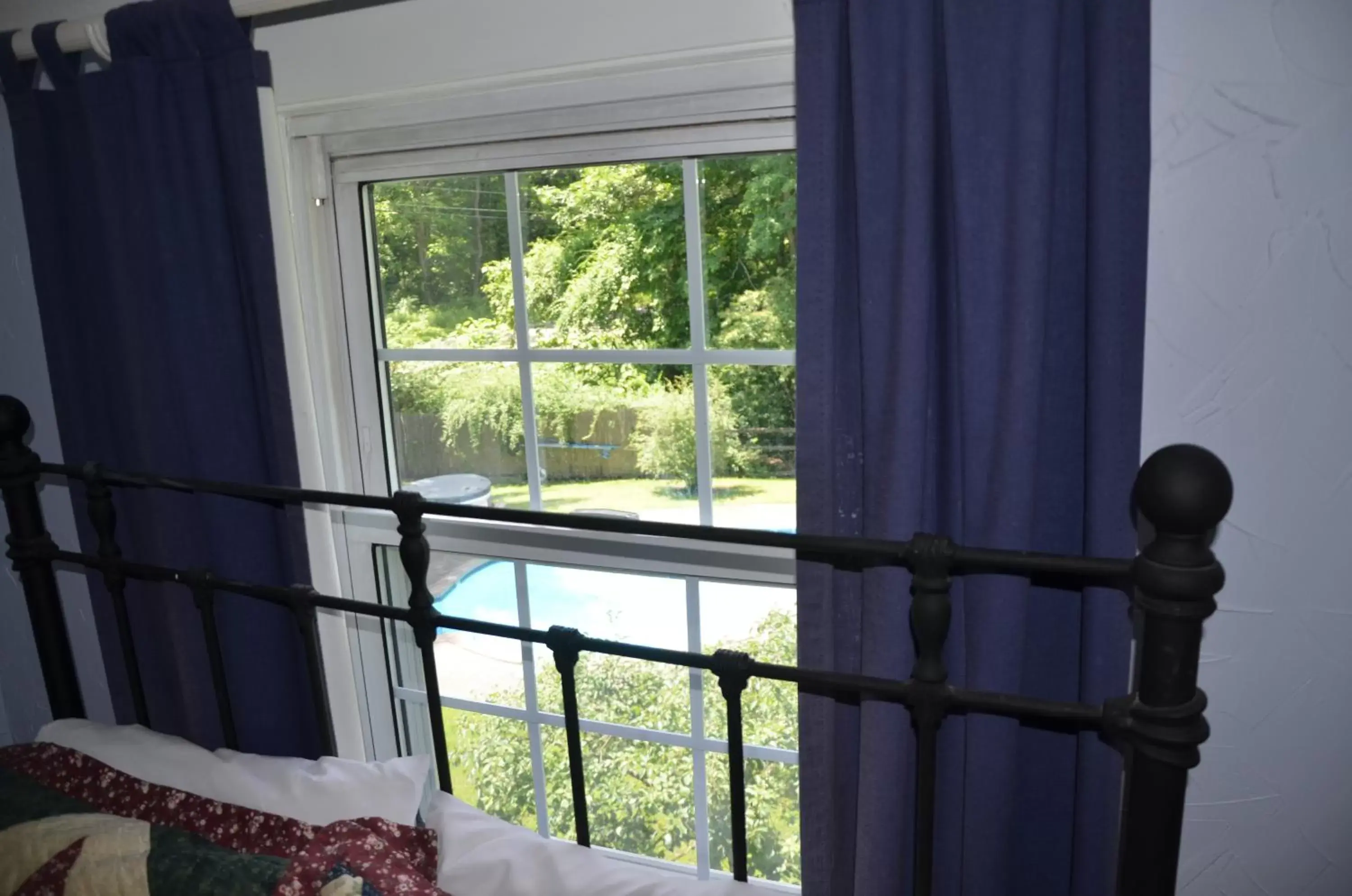 Double Room with Two Double Beds in Cornwall Inn Double Room with Two Double Beds in Cornwall Inn