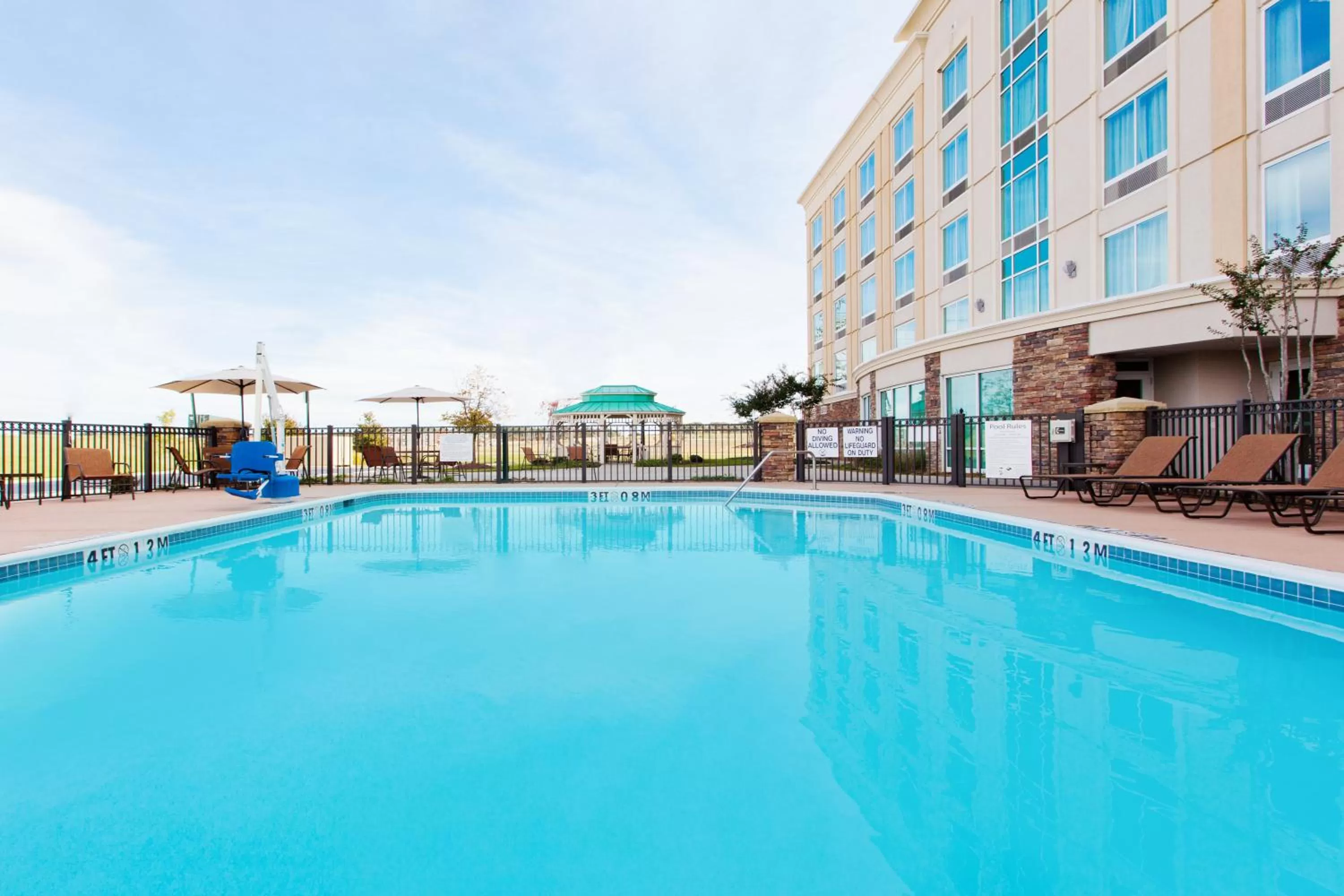 Swimming pool in Holiday Inn Express Hotel & Suites Jackson Northeast by IHG
