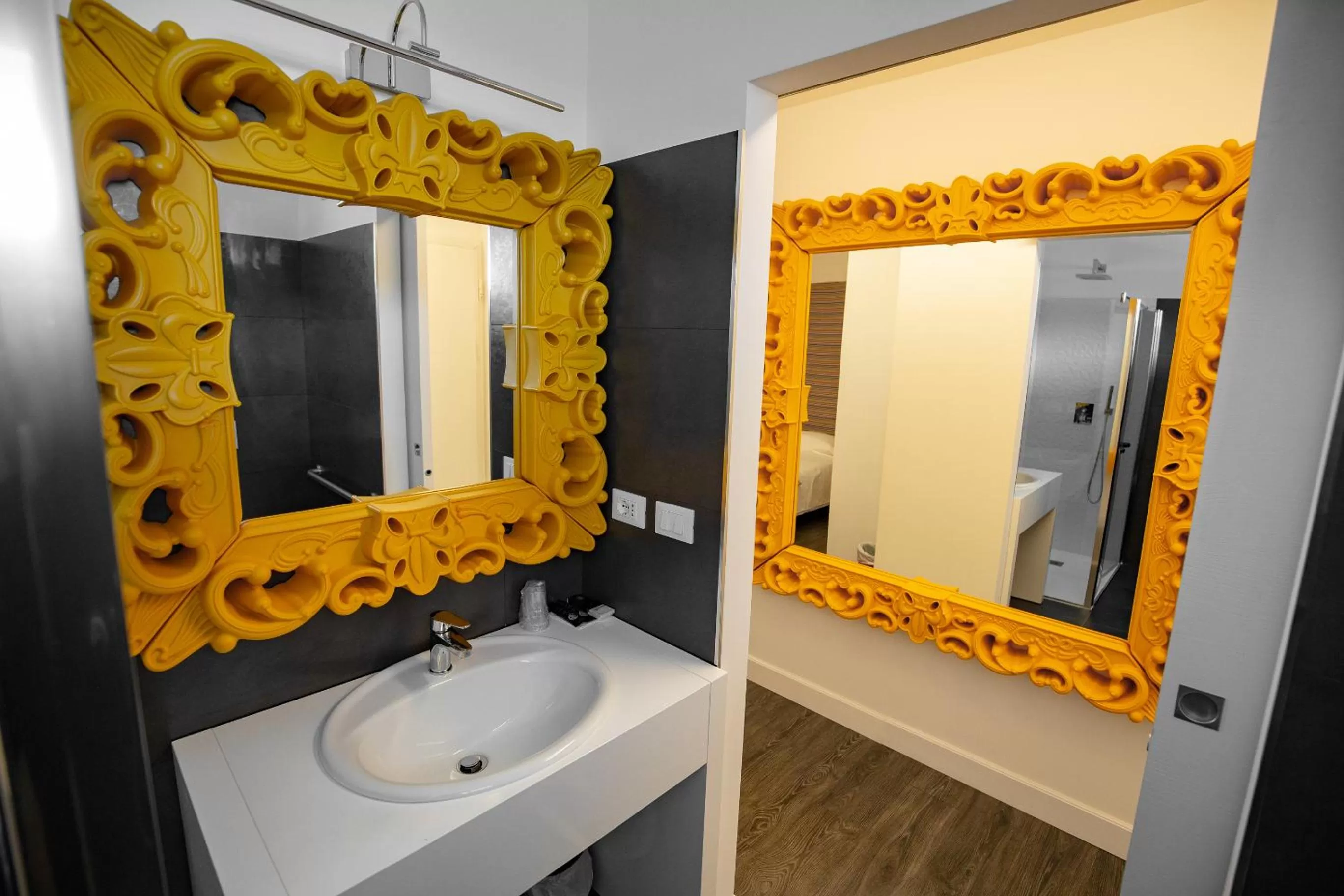 Bathroom in Hotel La Compagnia Del Viaggiatore