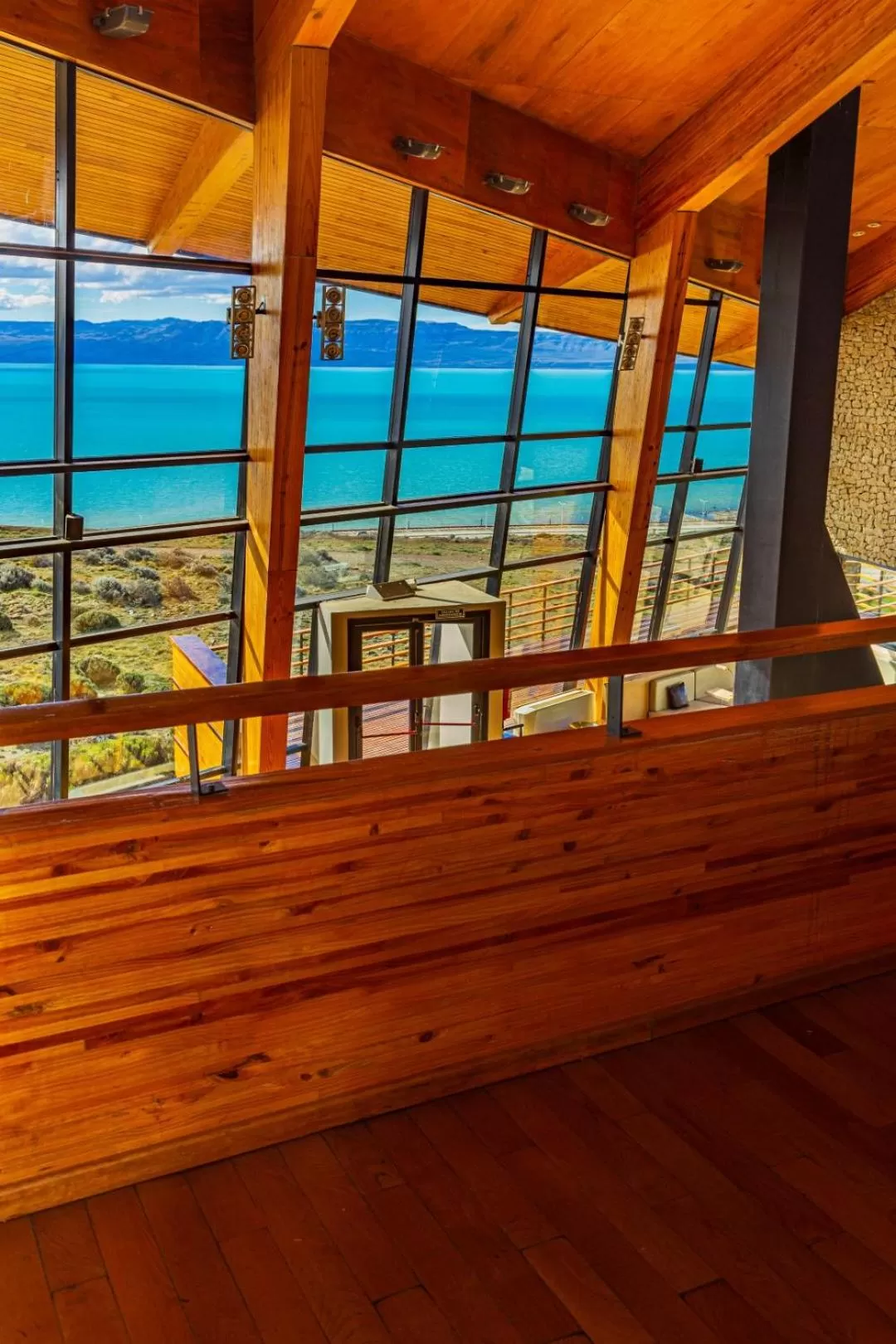 Lake view in Design Suites Calafate