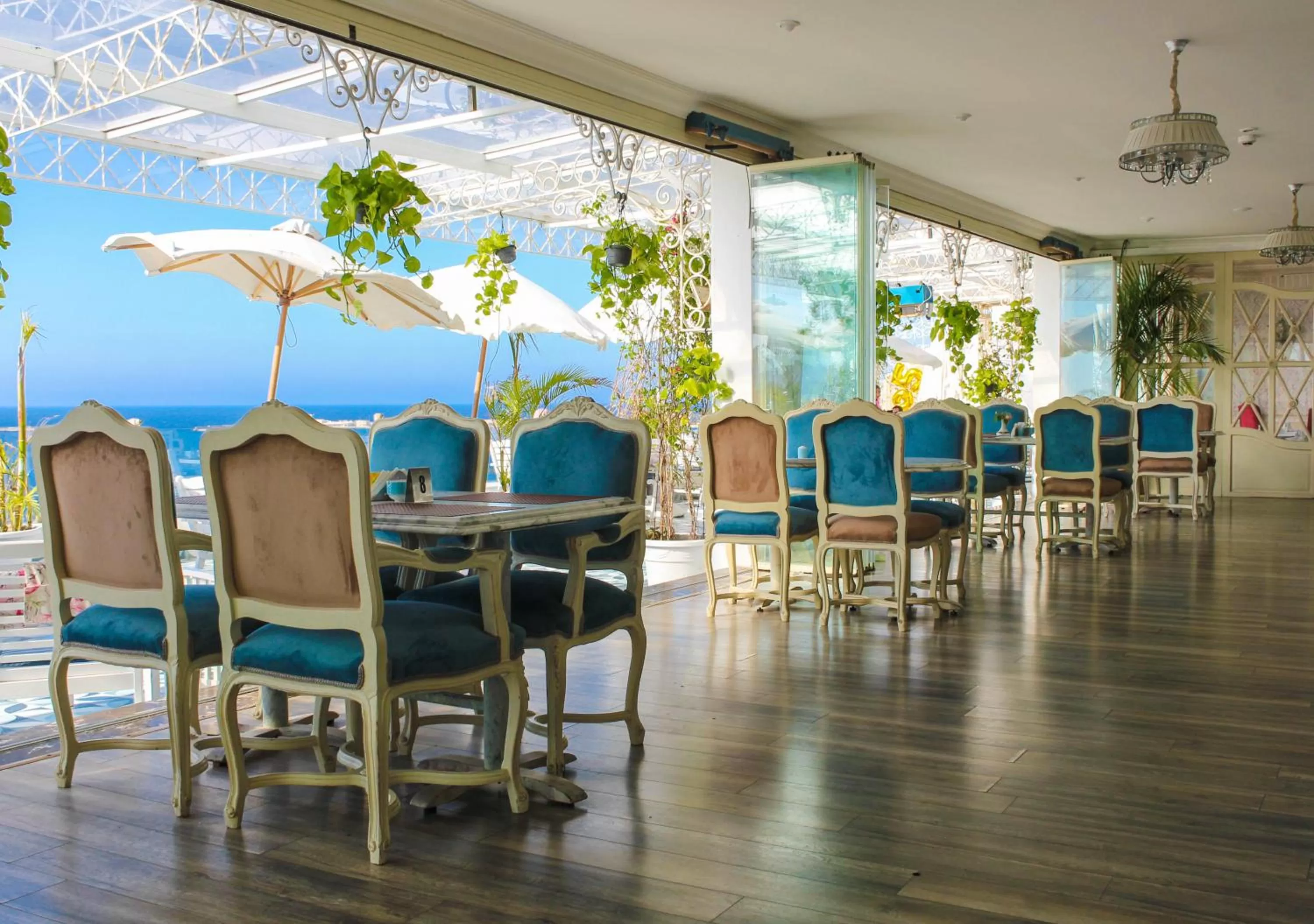 Restaurant/places to eat in Windsor Palace Luxury Heritage Hotel Since 1906 by Paradise Inn Group