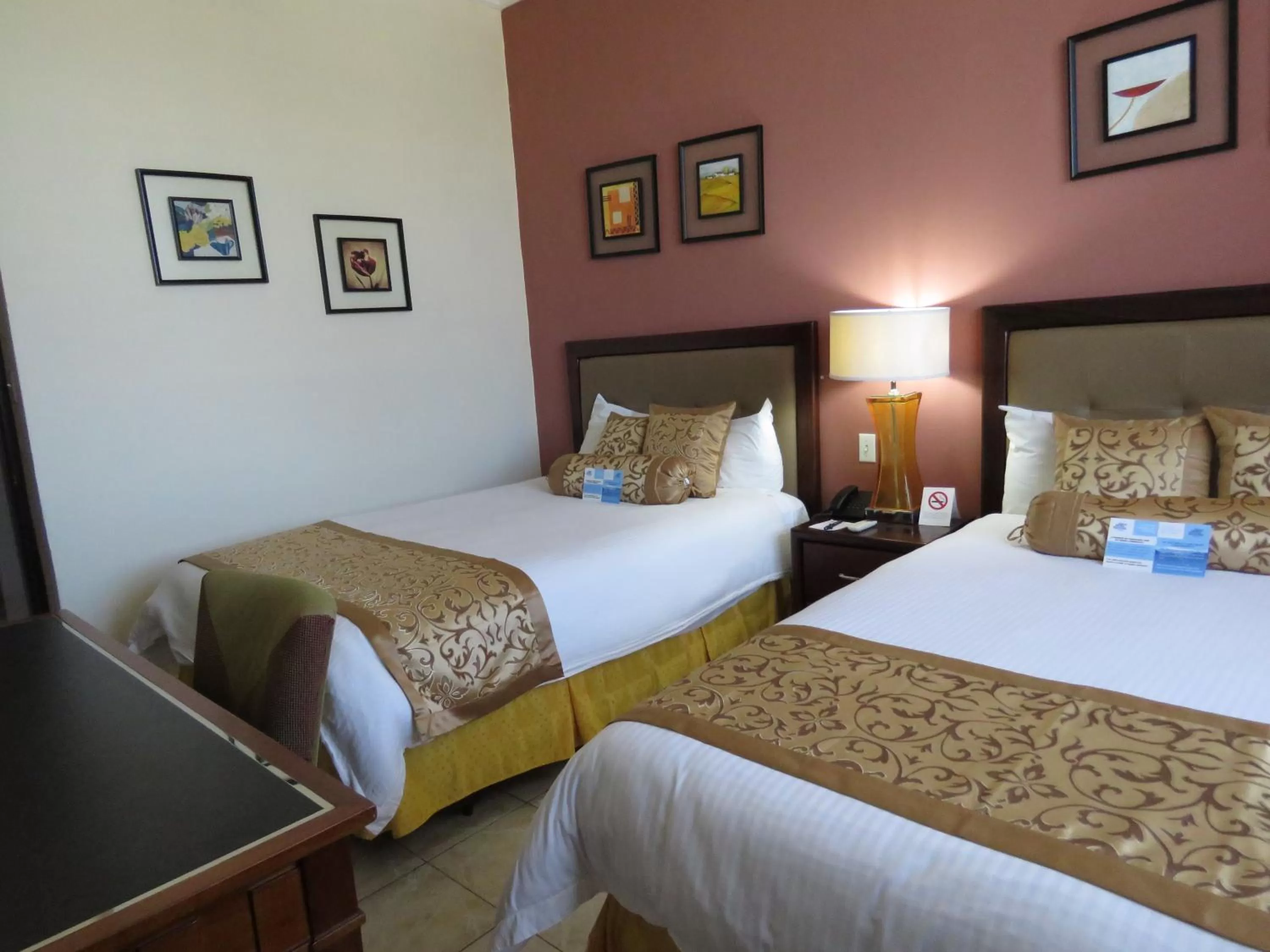 Photo of the whole room, Bed in Gran Hotel Nacional