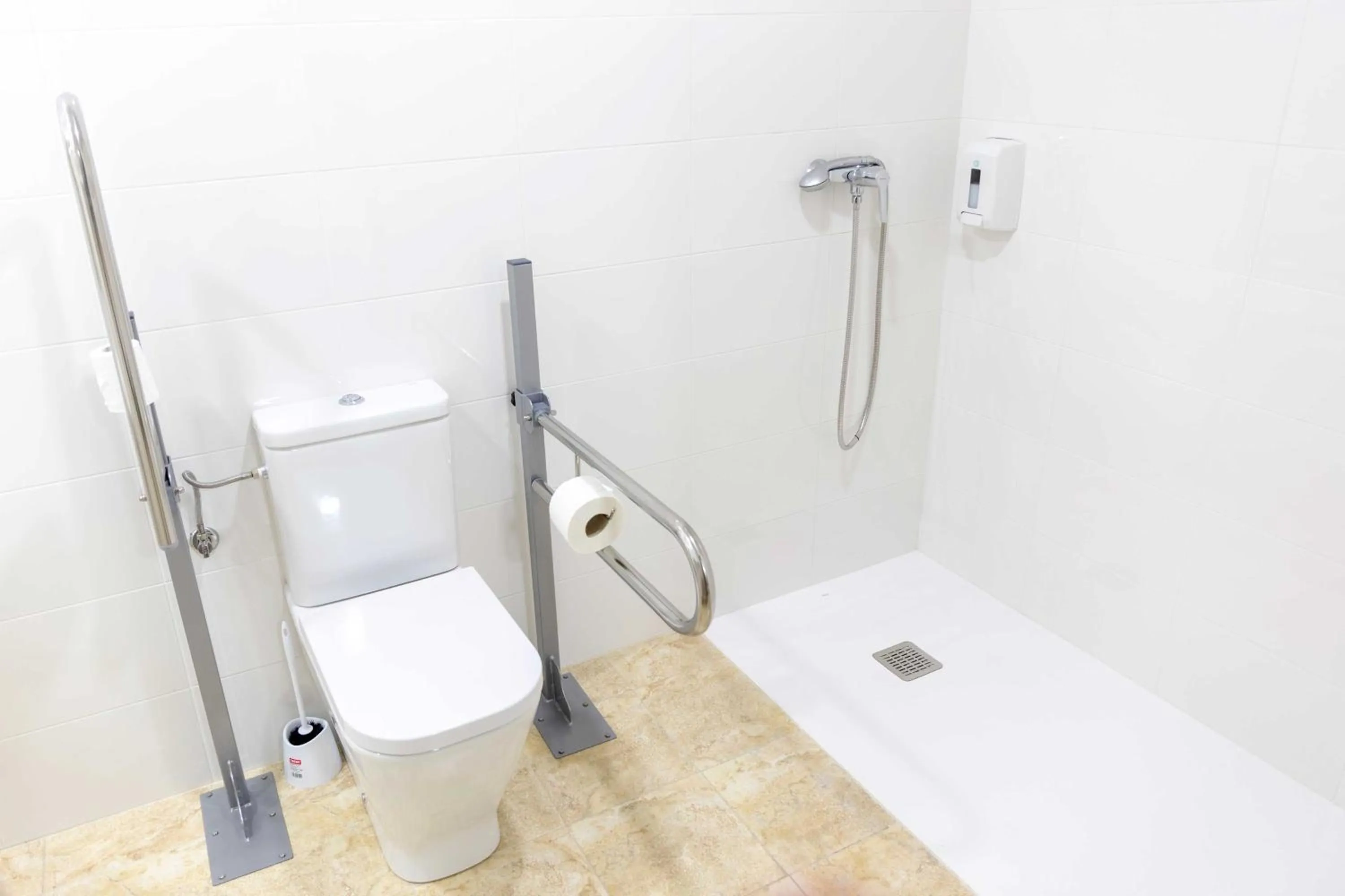 Facility for disabled guests in Alda Estella Hostel