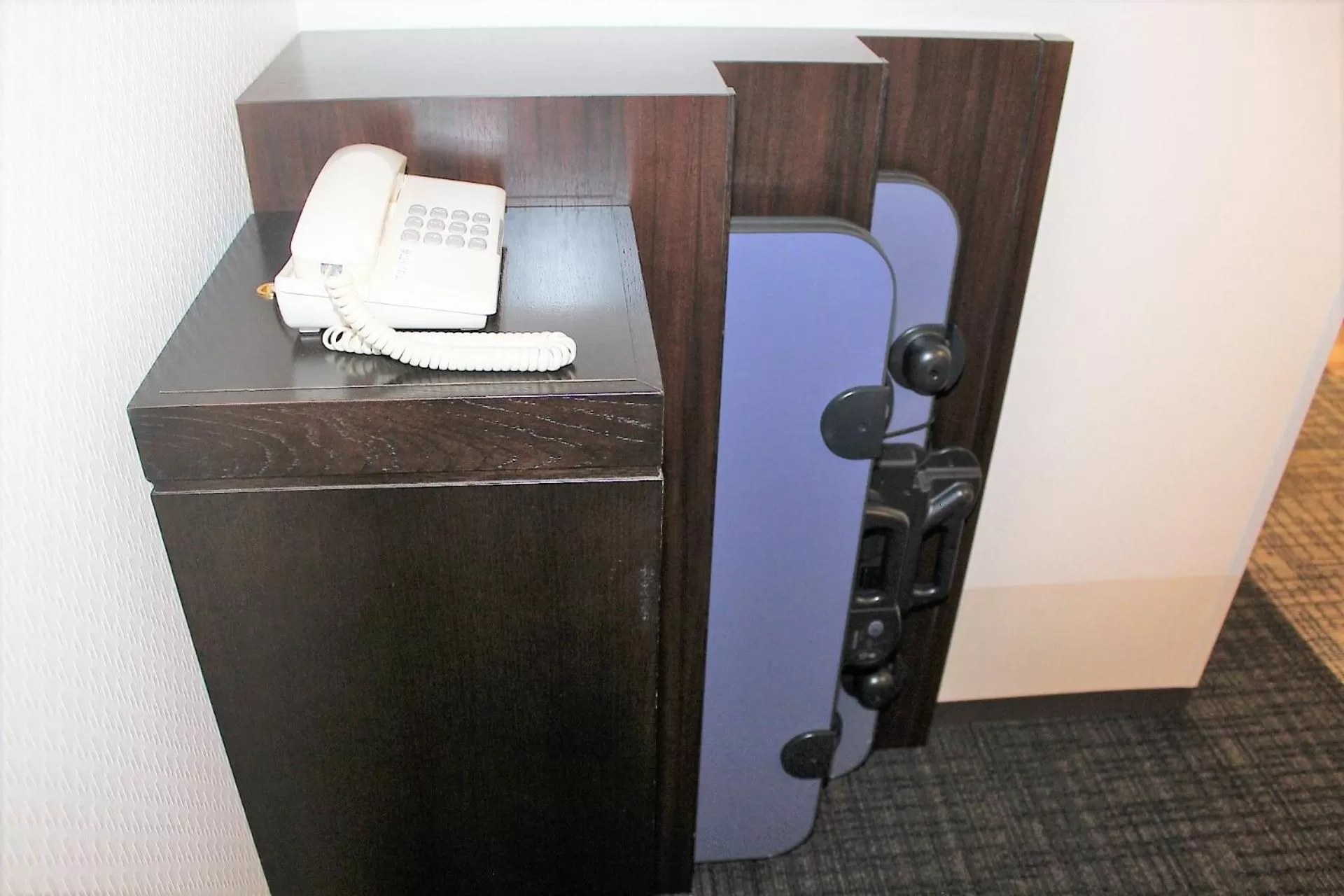 trouser press in Hotel Hokke Club Sapporo