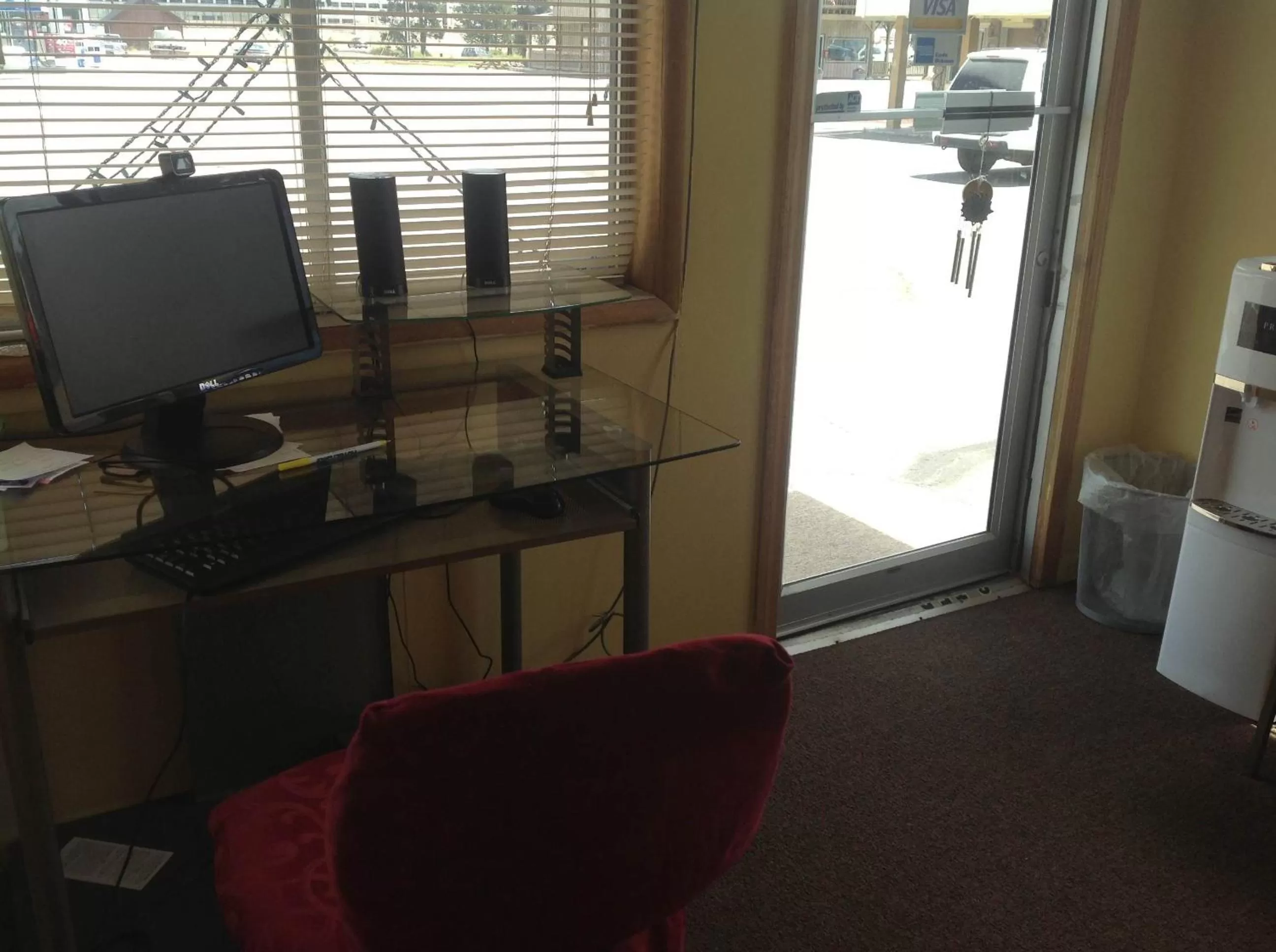 Day in Budget Inn Motel Chemult