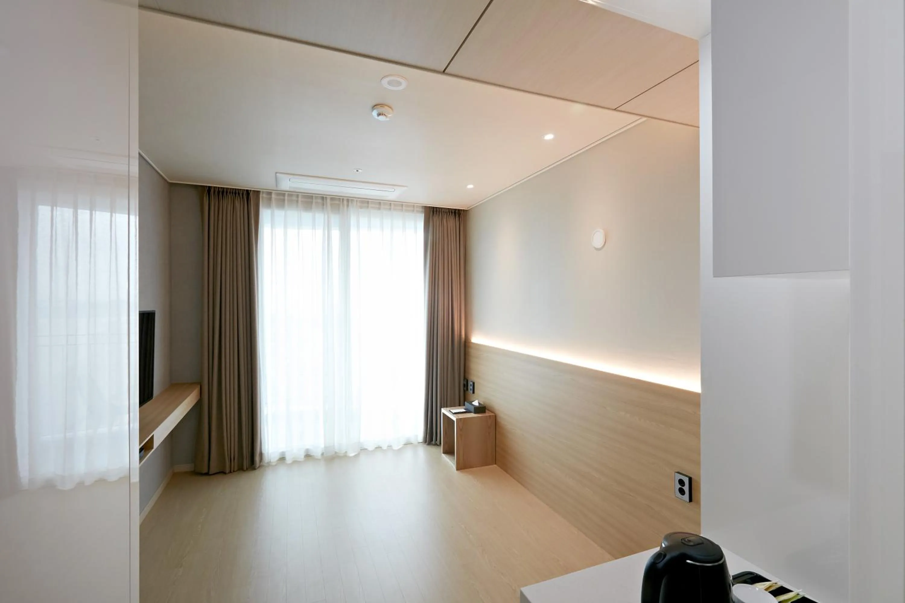 Photo of the whole room in Ocean Soleview Hotel