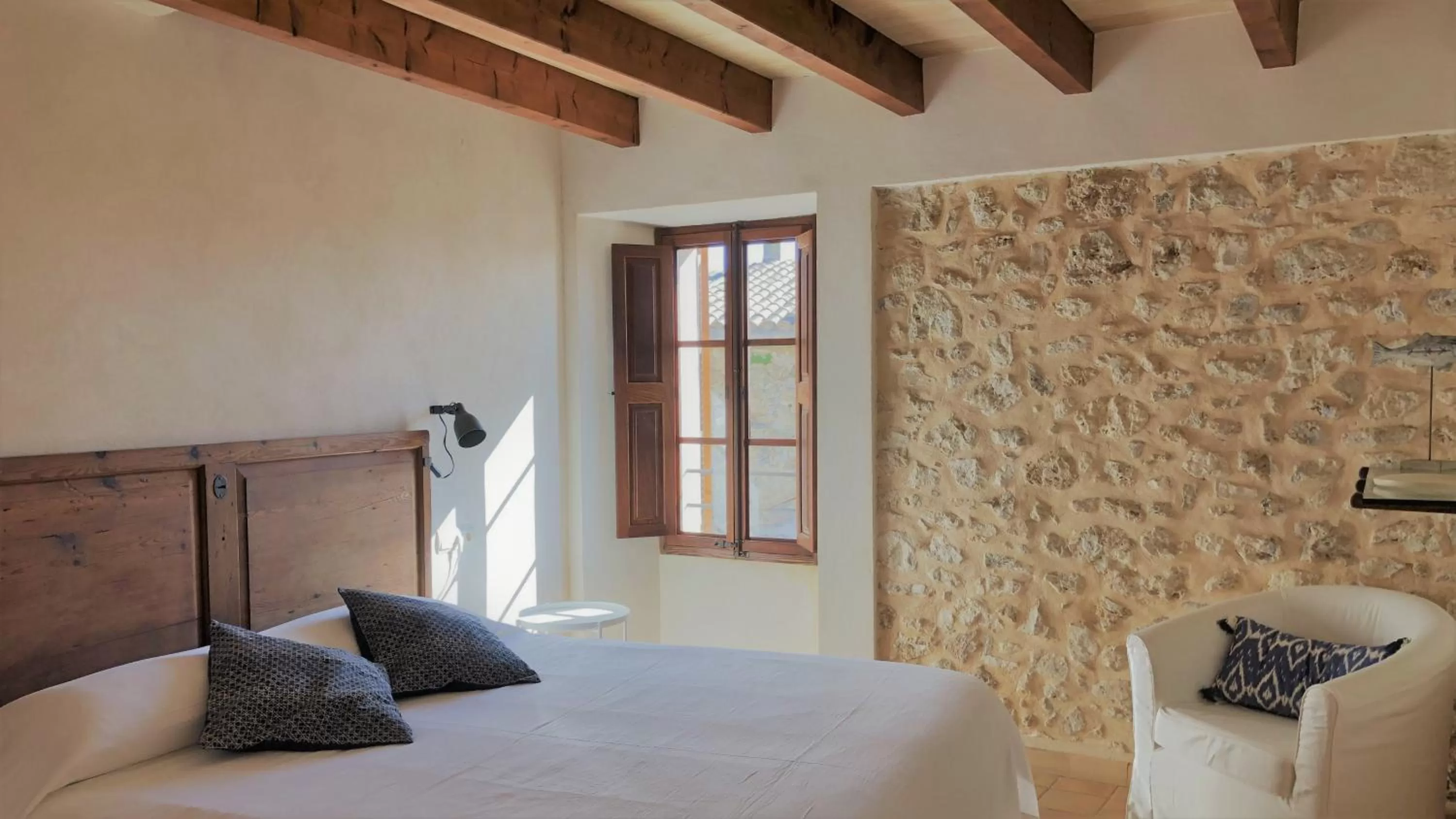 Photo of the whole room, Bed in Vista de la Vila - Turismo de interior.