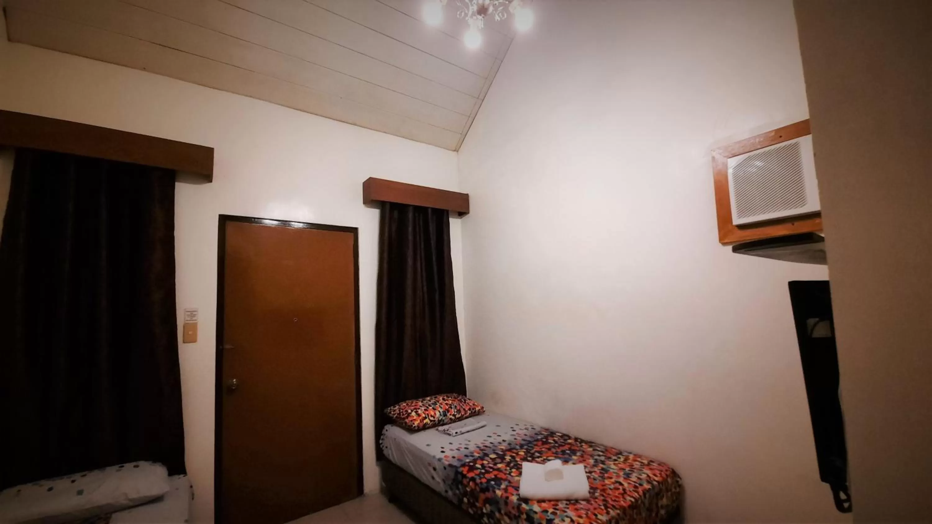 Zillion Pavilion Family & Business Hotel