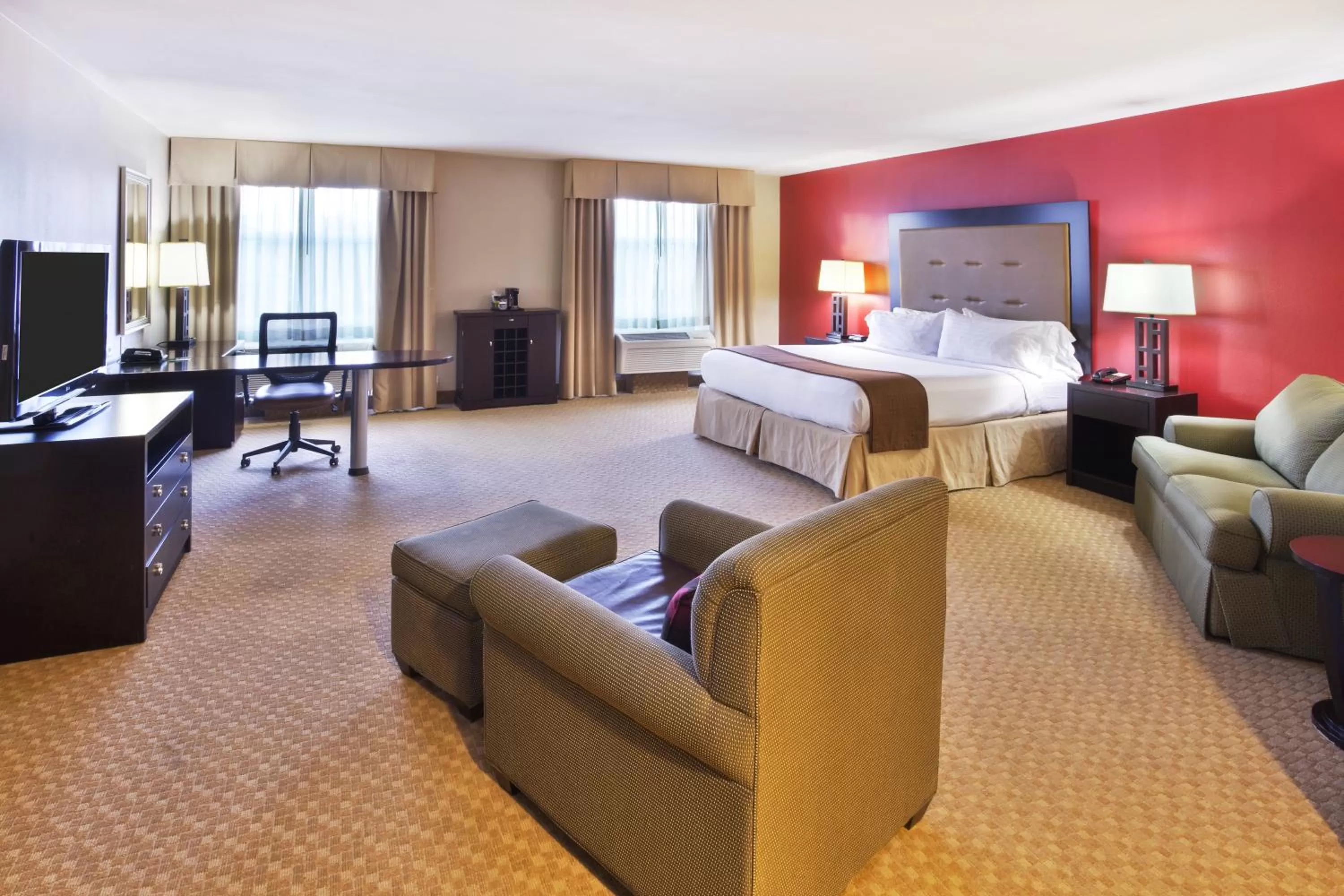 Photo of the whole room, Bed in Holiday Inn Killeen - Fort Hood Area by IHG