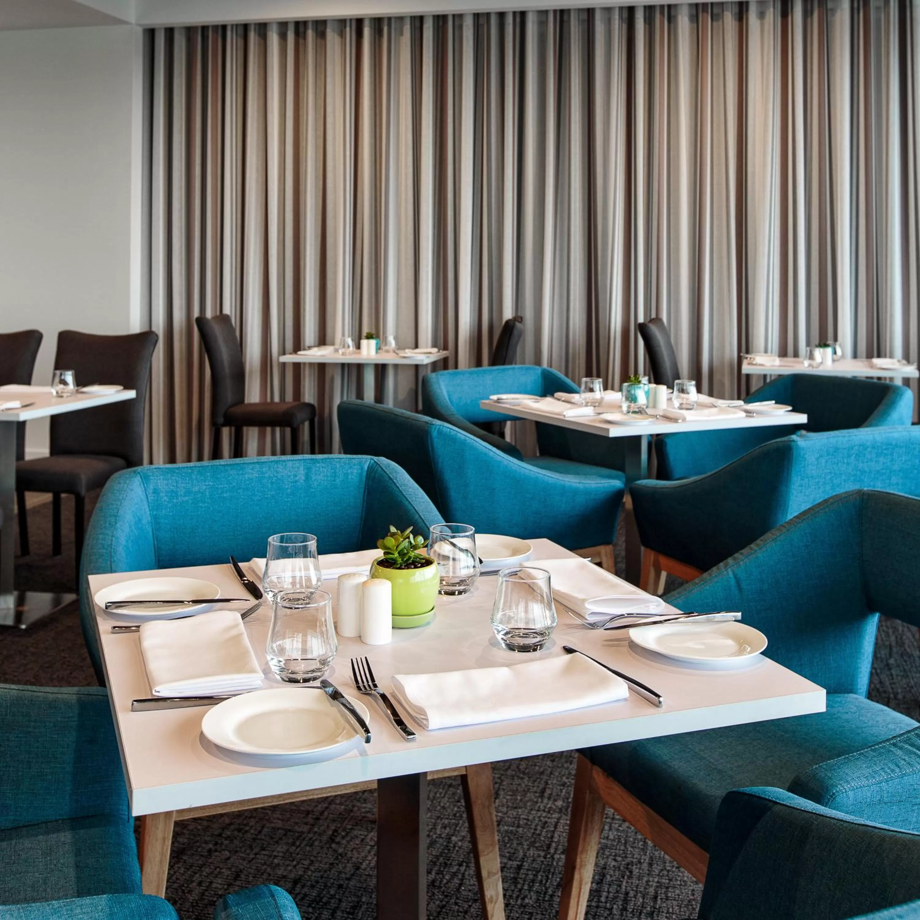 Restaurant/places to eat in Mercure Sunshine Coast Kawana Waters