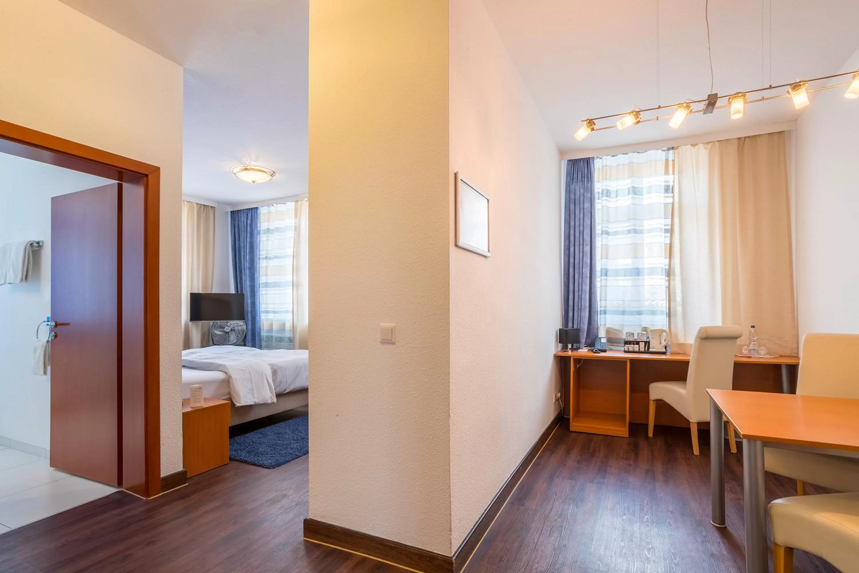 Photo of the whole room, Bed in Hotel Bayrischer Hof