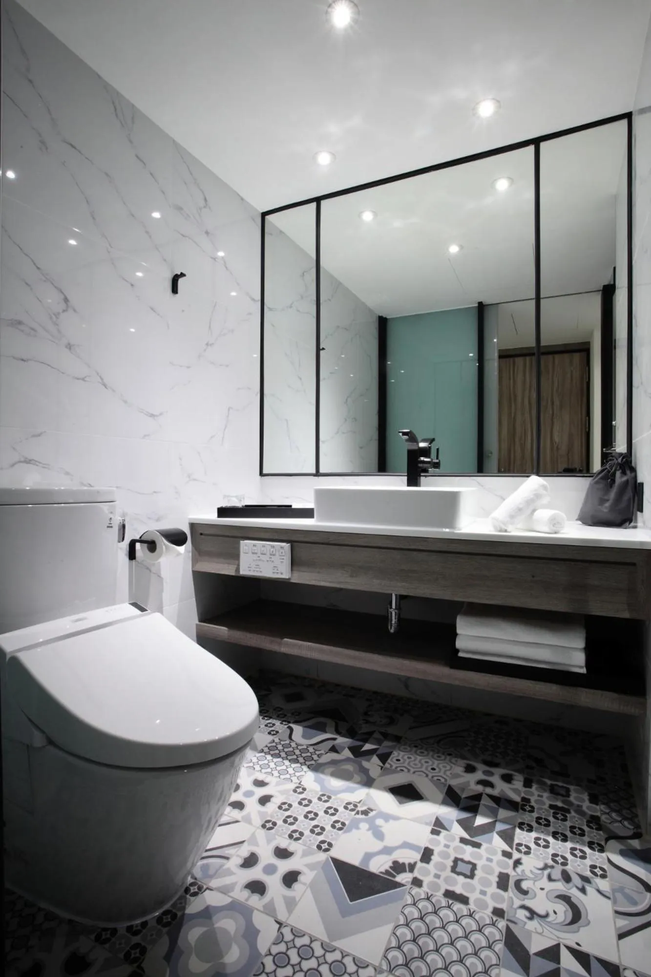 Bathroom in KEEBE Hotel