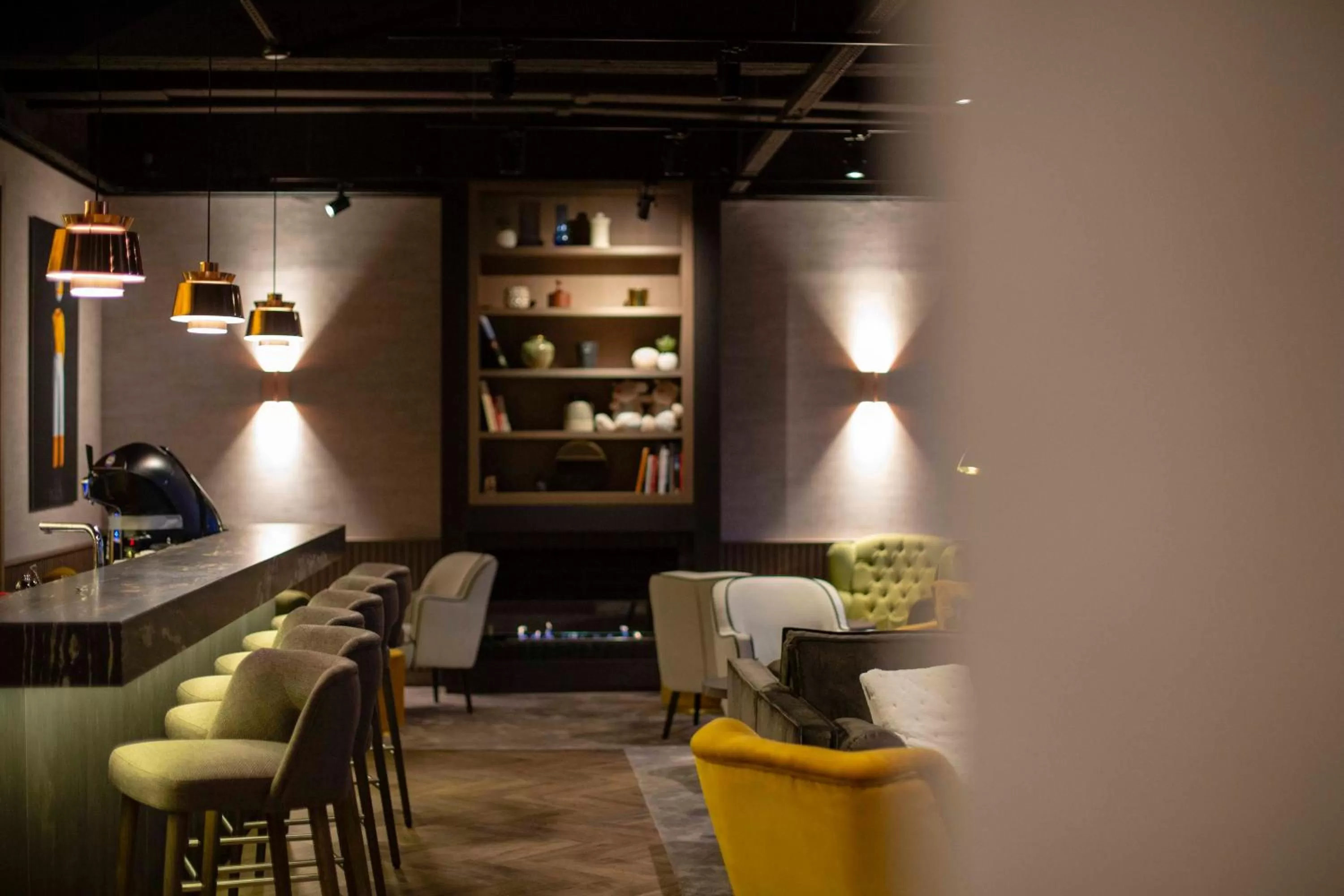 Lounge or bar in Hôtel Restaurant Vaillant Colmar Nord