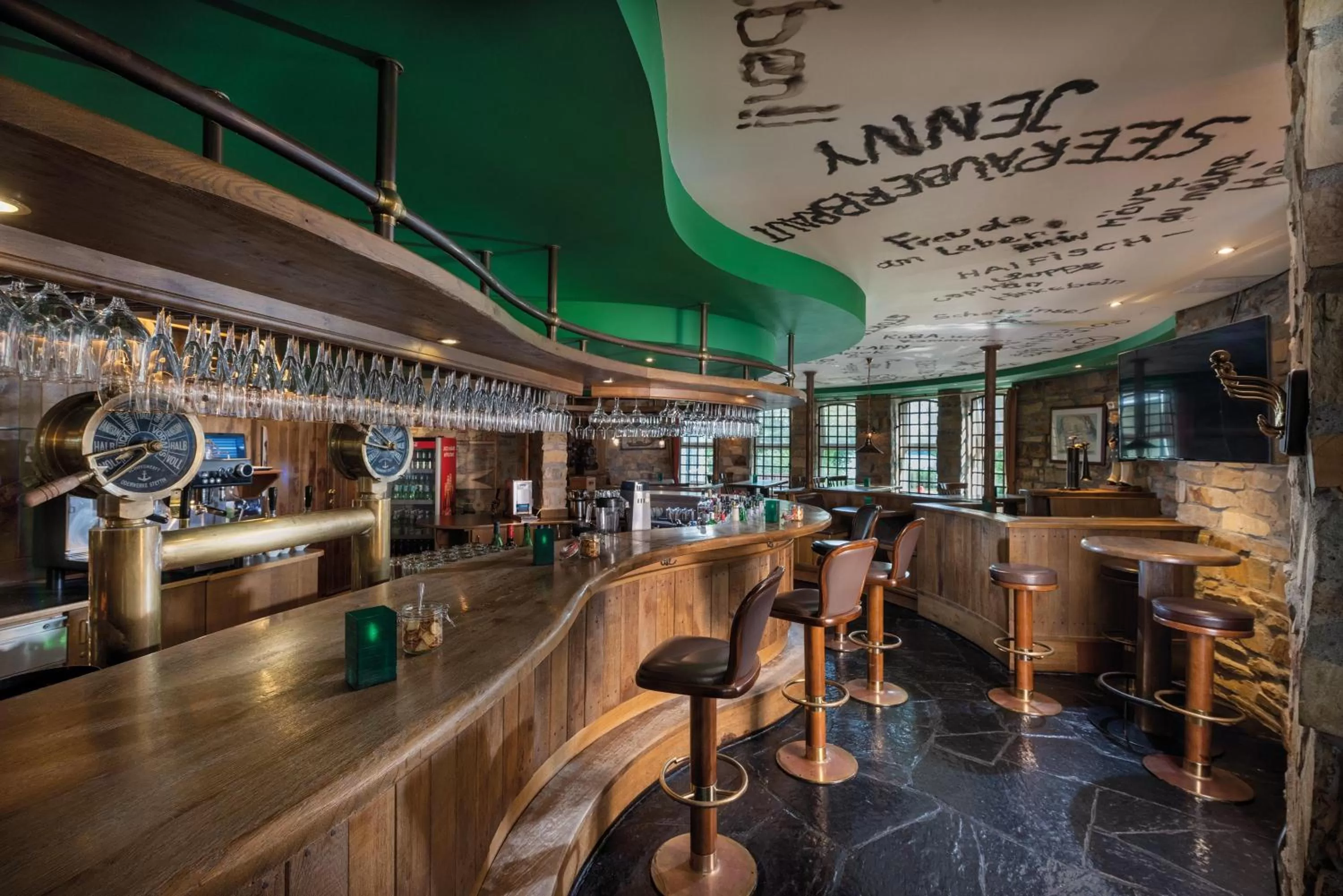 Lounge or bar in Seminaris SeeHotel Potsdam