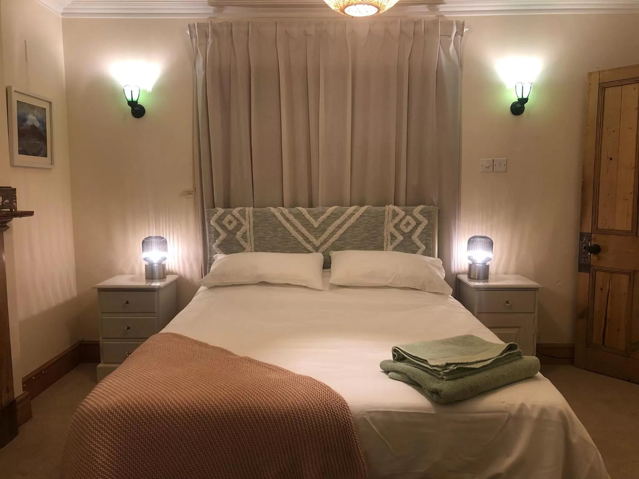 Bed in The Dragonfly BNB, Glastonbury