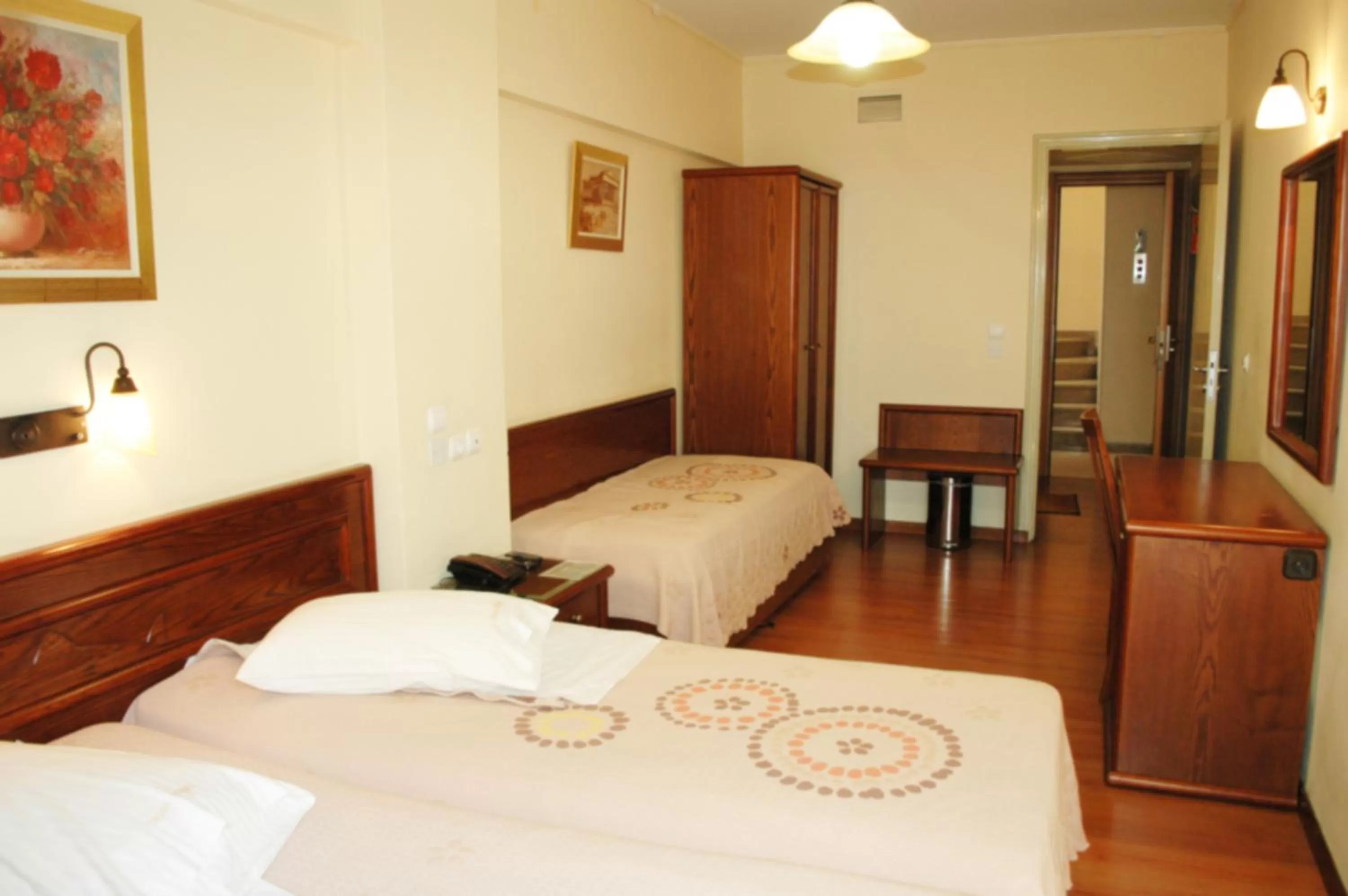 Photo of the whole room, Bed in Omiros Hotel