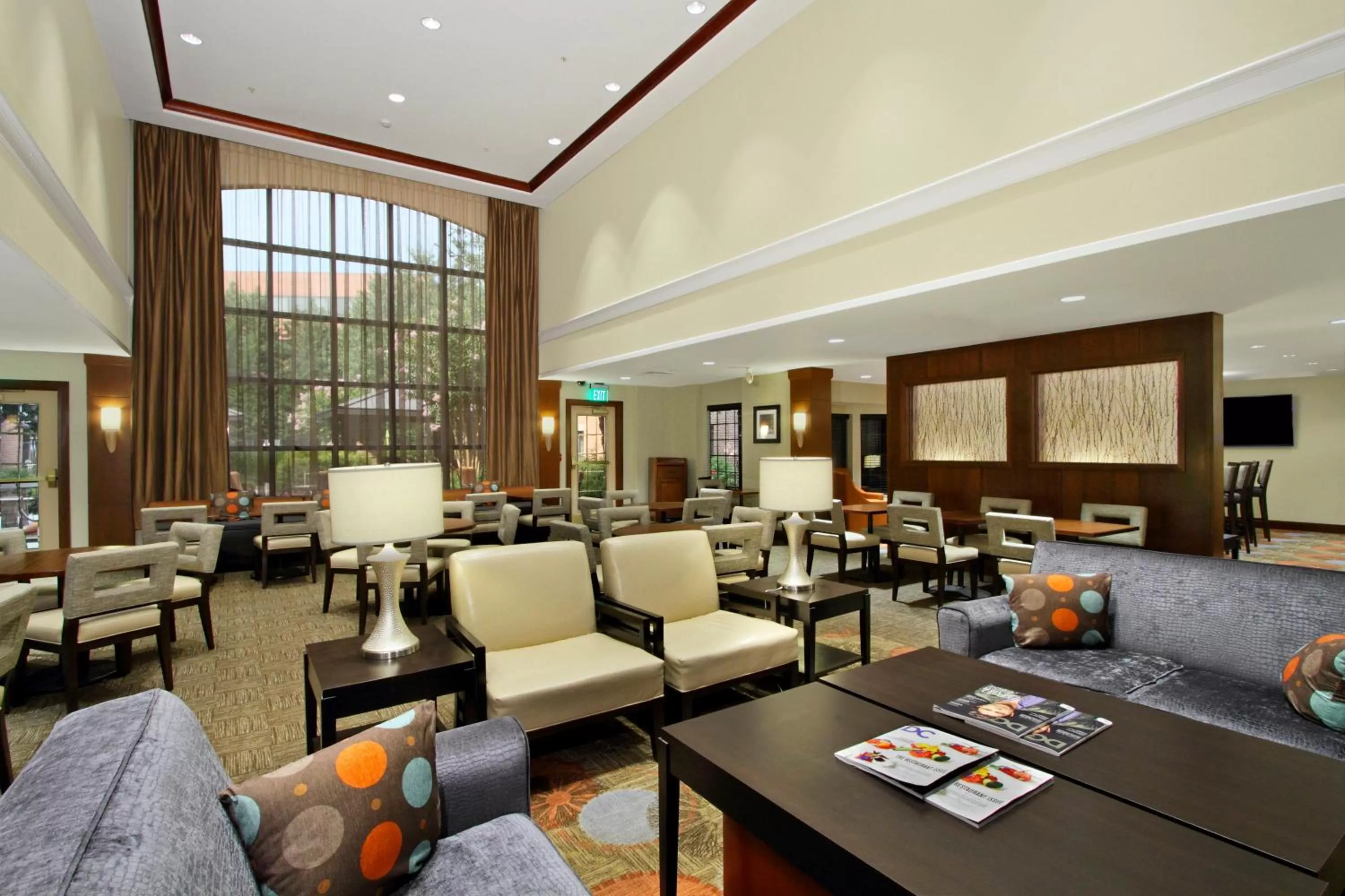Restaurant/places to eat in Staybridge Suites Tysons - McLean by IHG