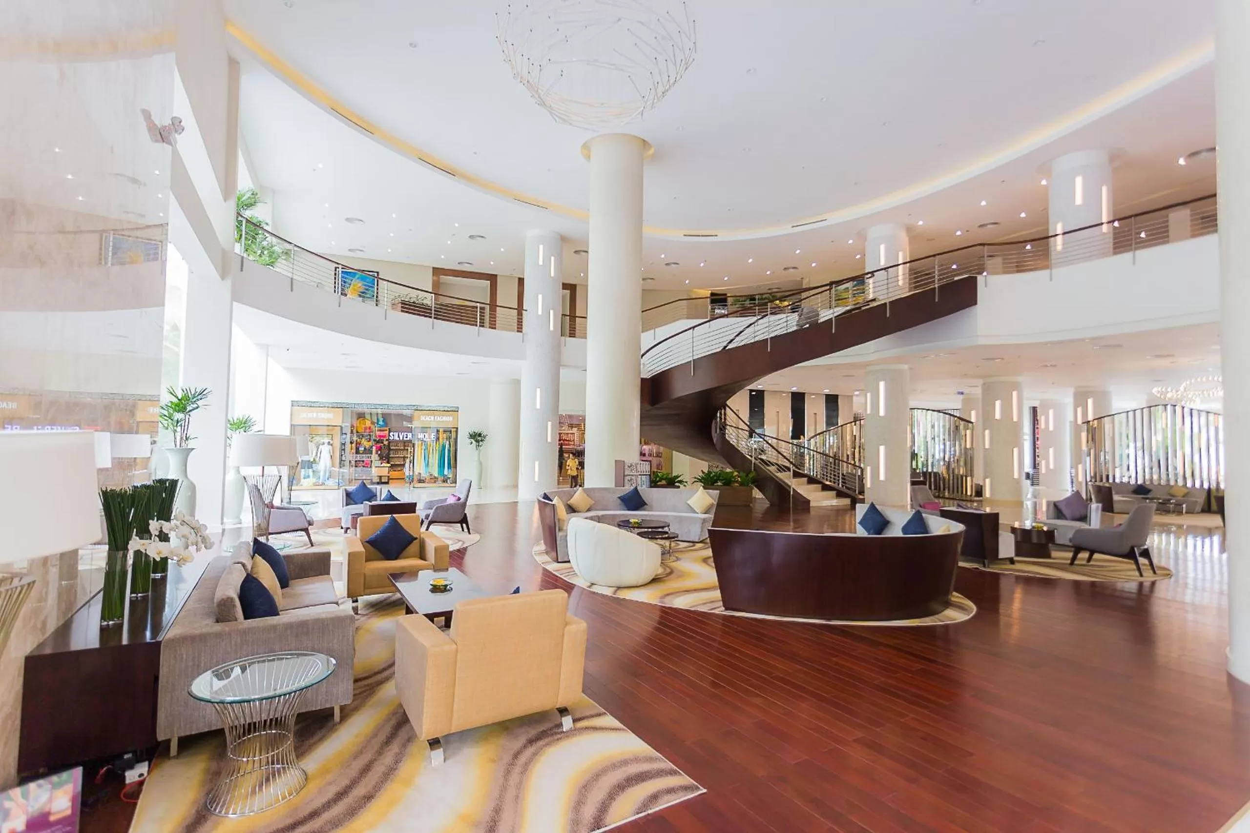 Lobby or reception in Vinpearl Resort & Spa Nha Trang Bay