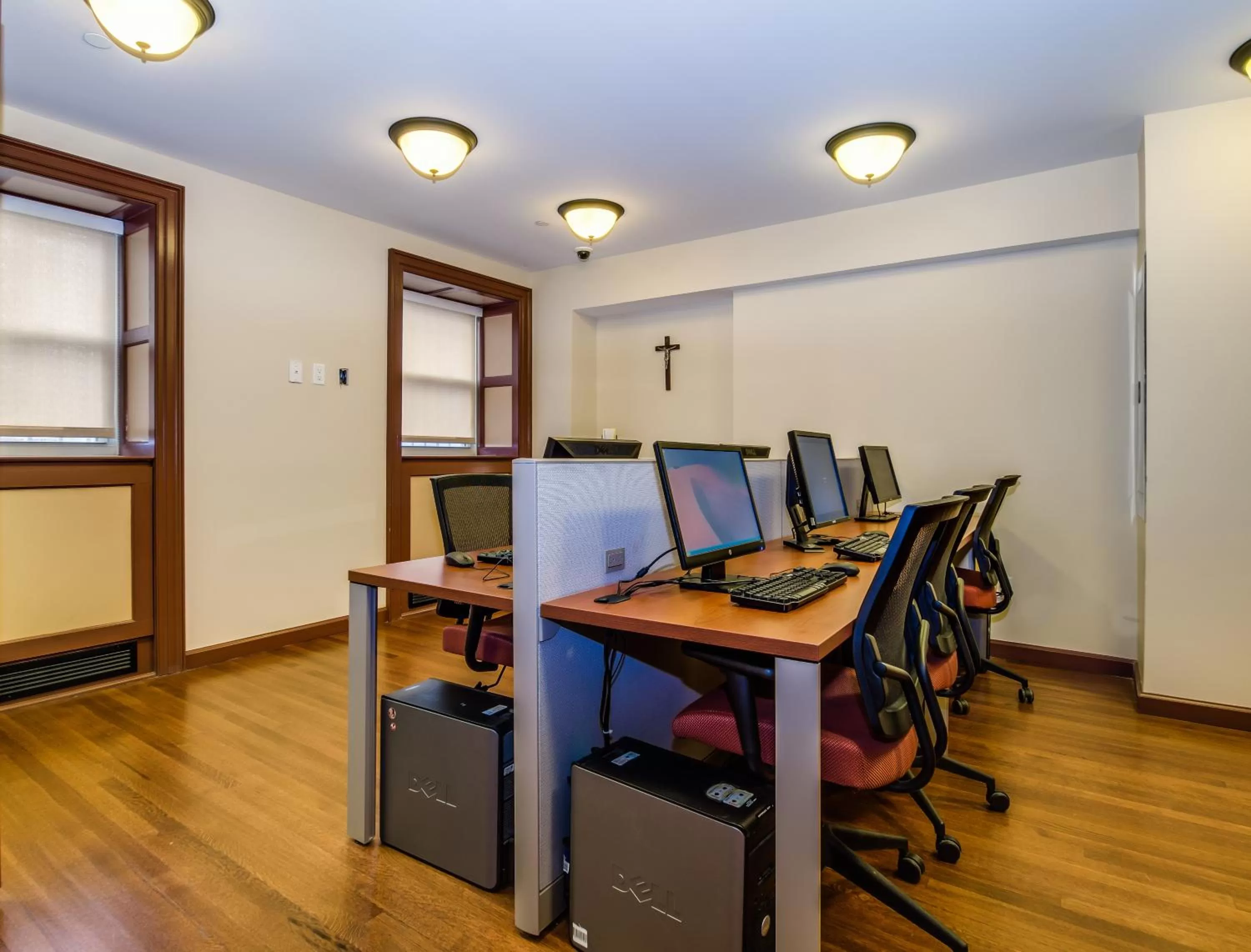 Business facilities in Leo House