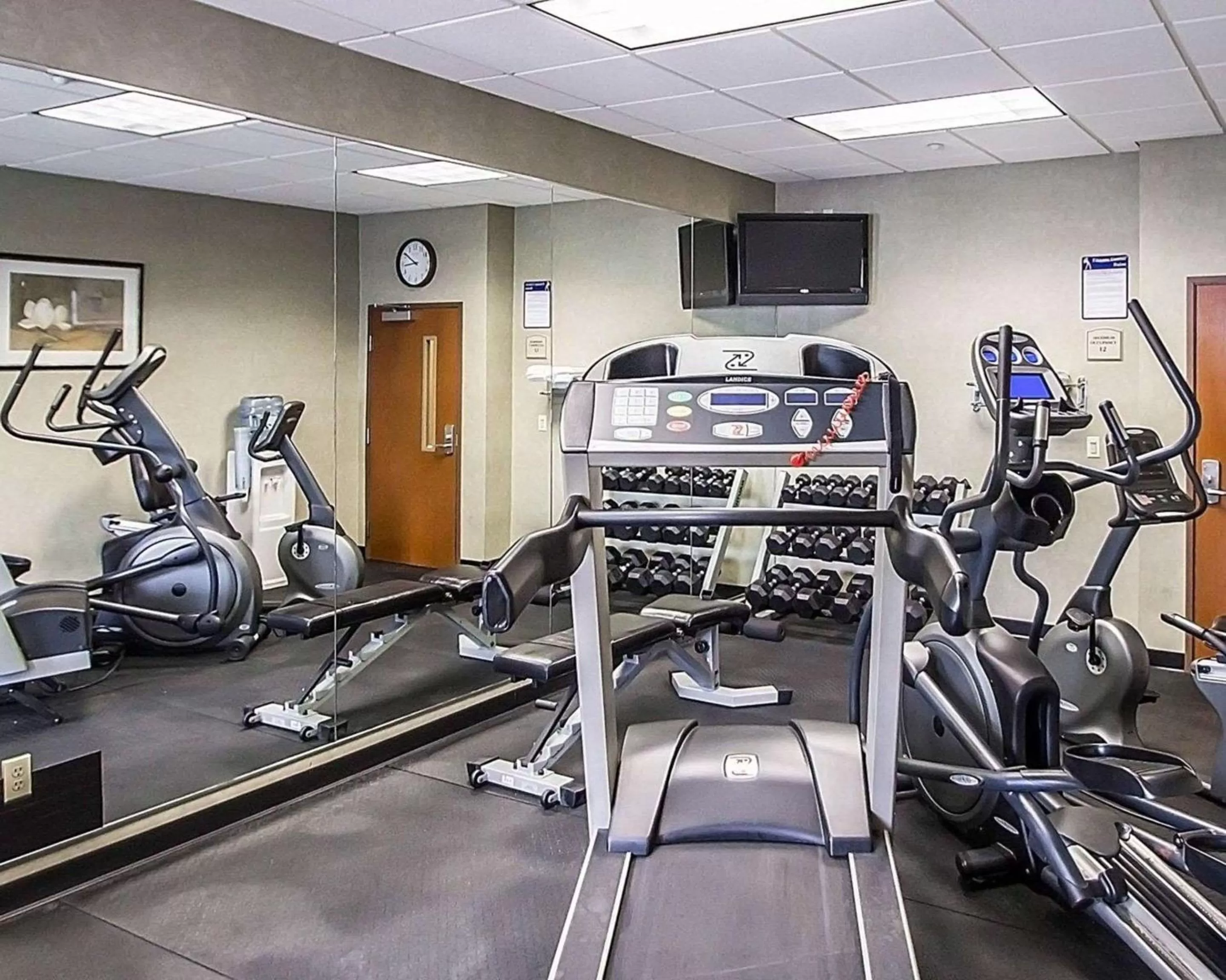 Fitness centre/facilities in Quality Inn & Suites Fishkill South near I-84