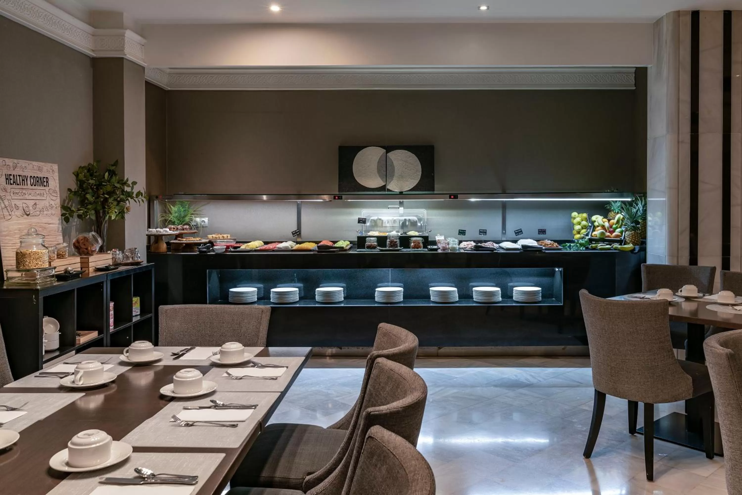 Restaurant/places to eat in Vincci Albayzin