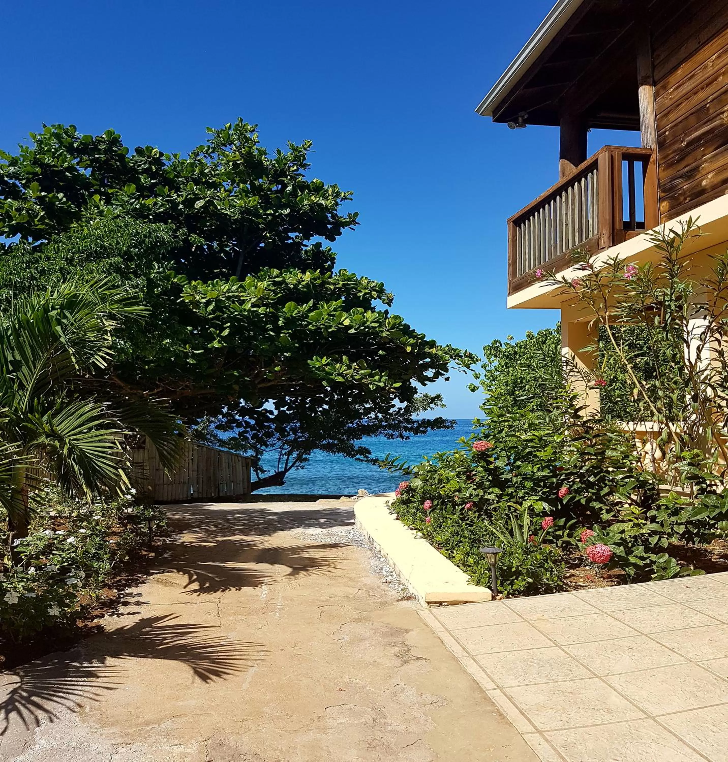 Facade/entrance in The Westender Inn